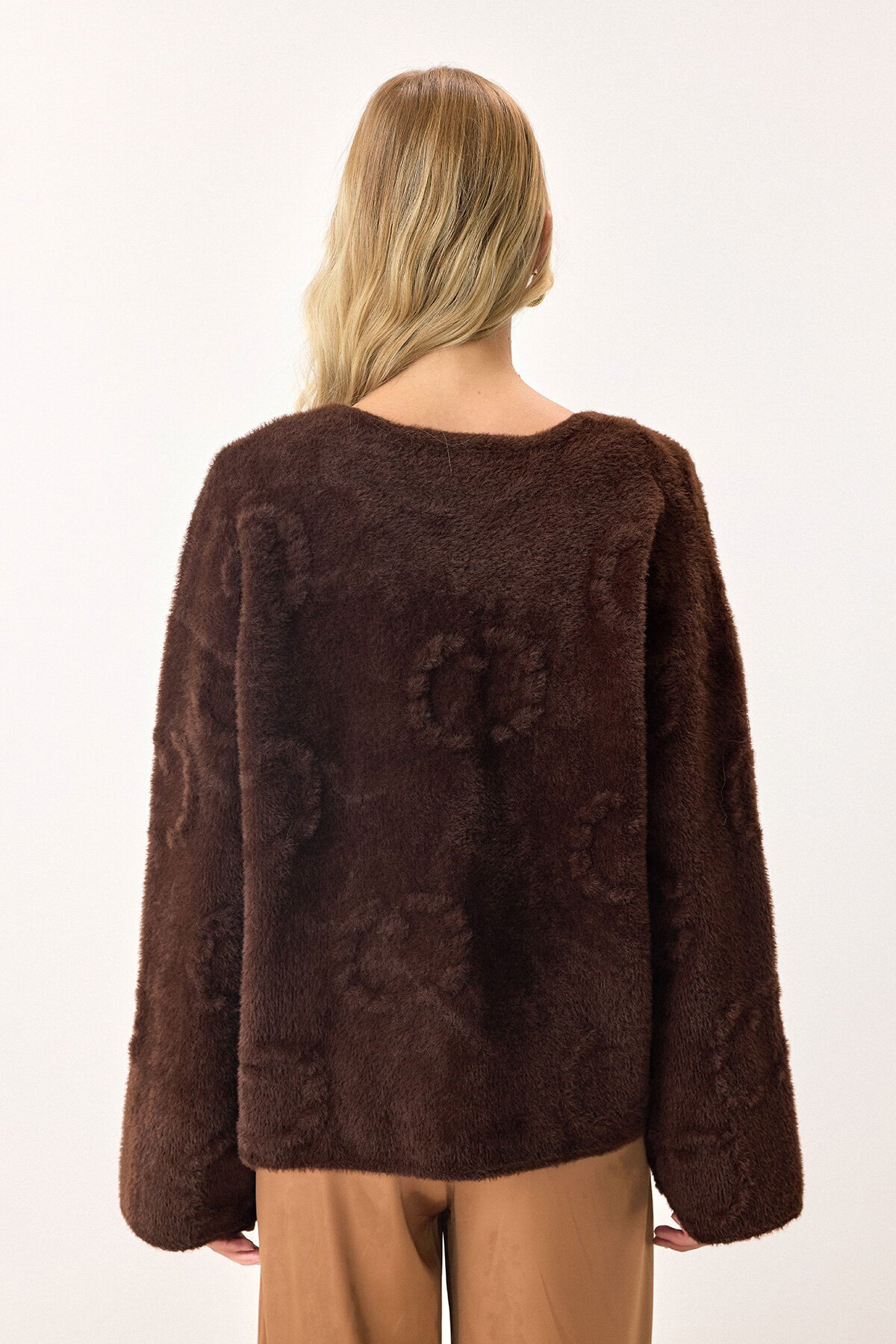 Acı Kahve V Yaka Bağcık Detaylı Desenli Triko Hırka