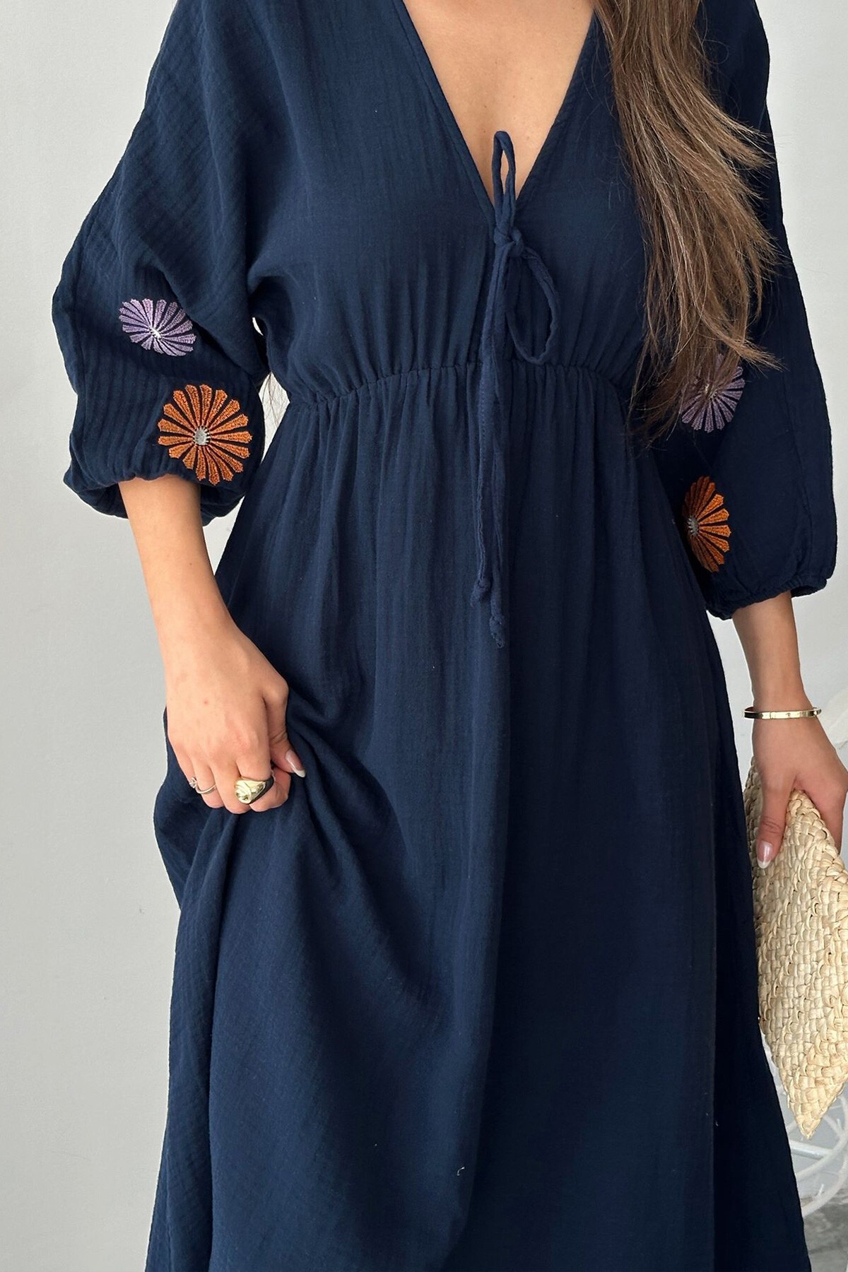 Lacivert V Yaka Balon Kol Bağcıklı Astarlı Uzun Elbise