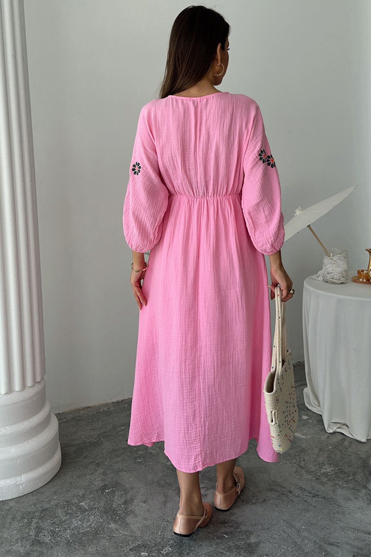 Pembe V Yaka Balon Kol Bağcıklı Astarlı Uzun Elbise