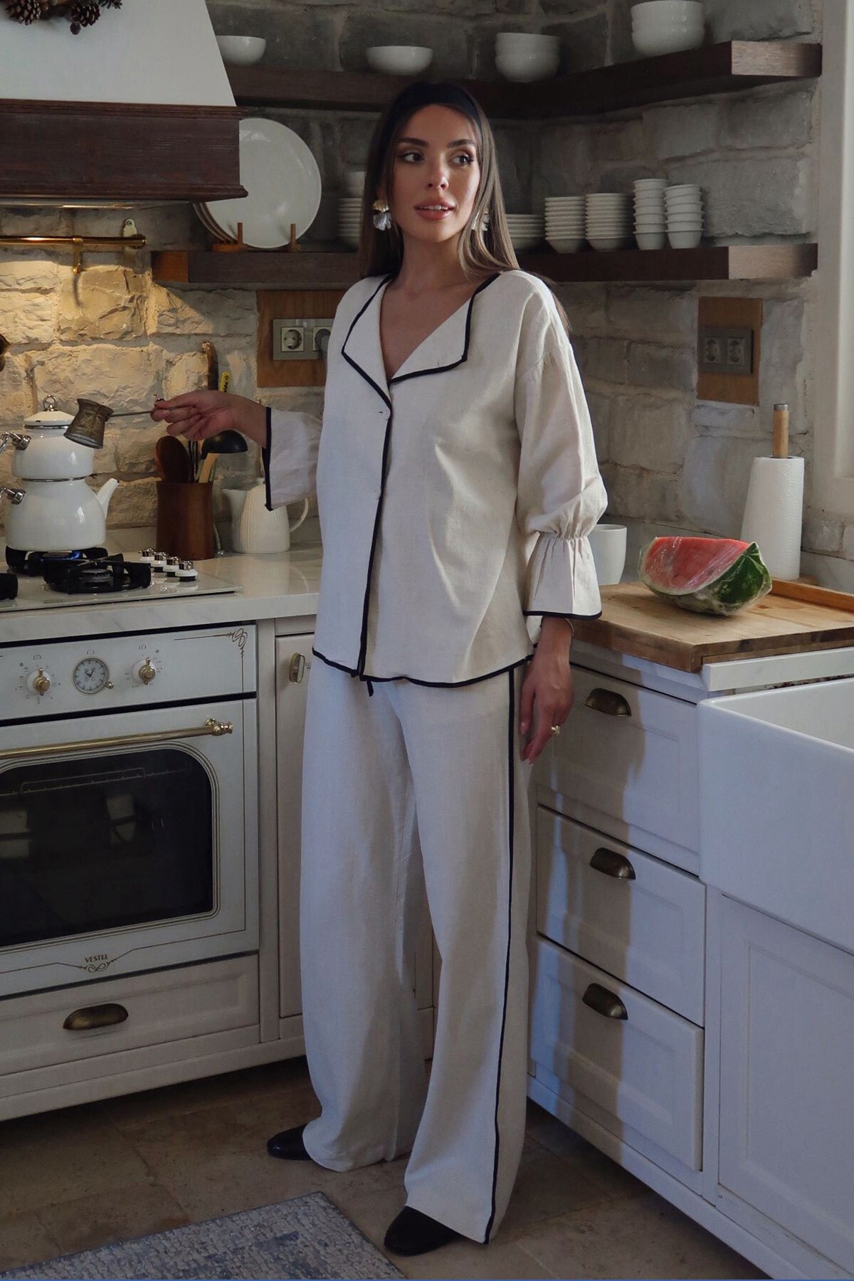 Krem V Yaka Kolları Lastikli Keten Alt Üst Takım