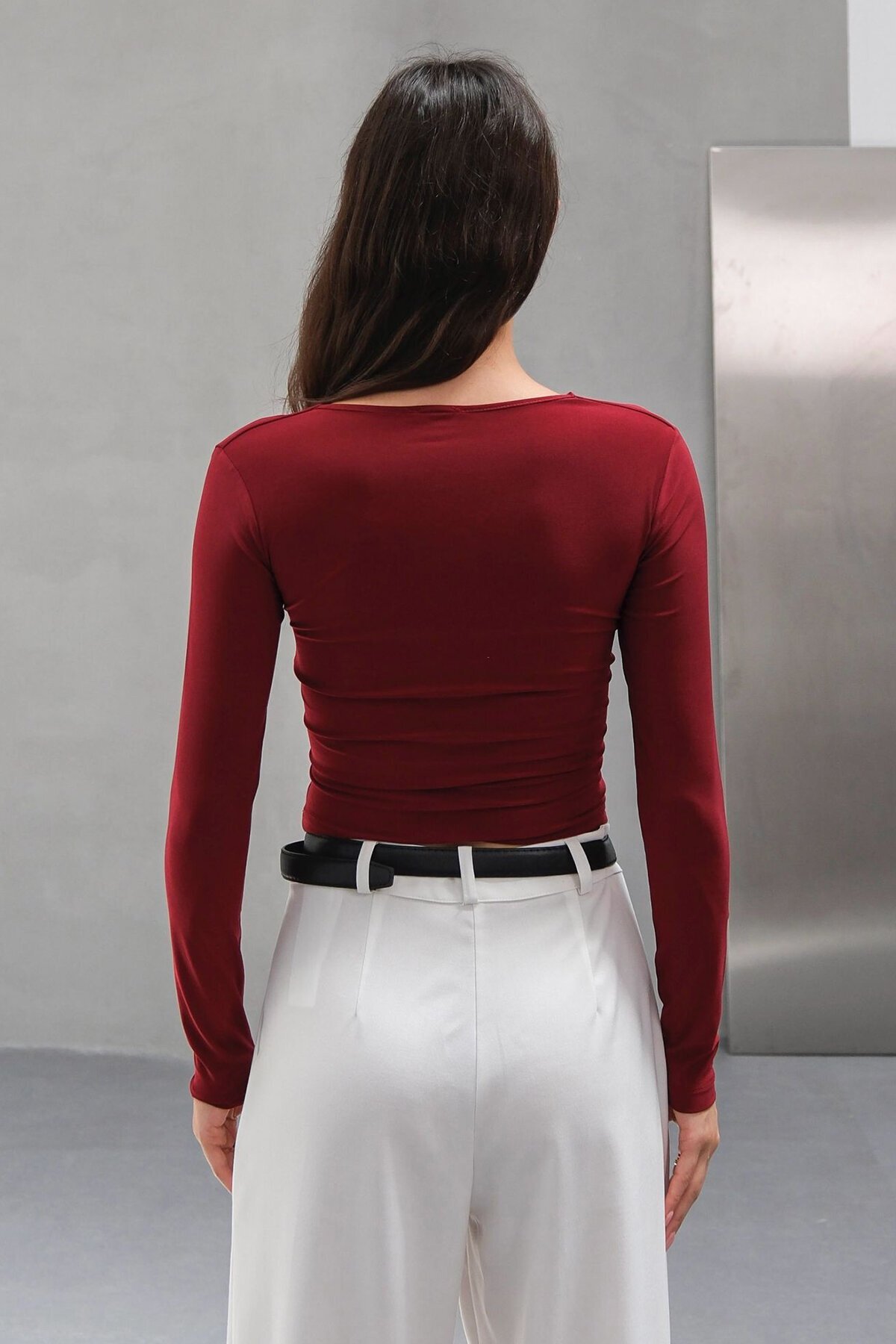 Bordo V Yaka Önü Büzgü Düğümlü Uzun Kollu Bluz