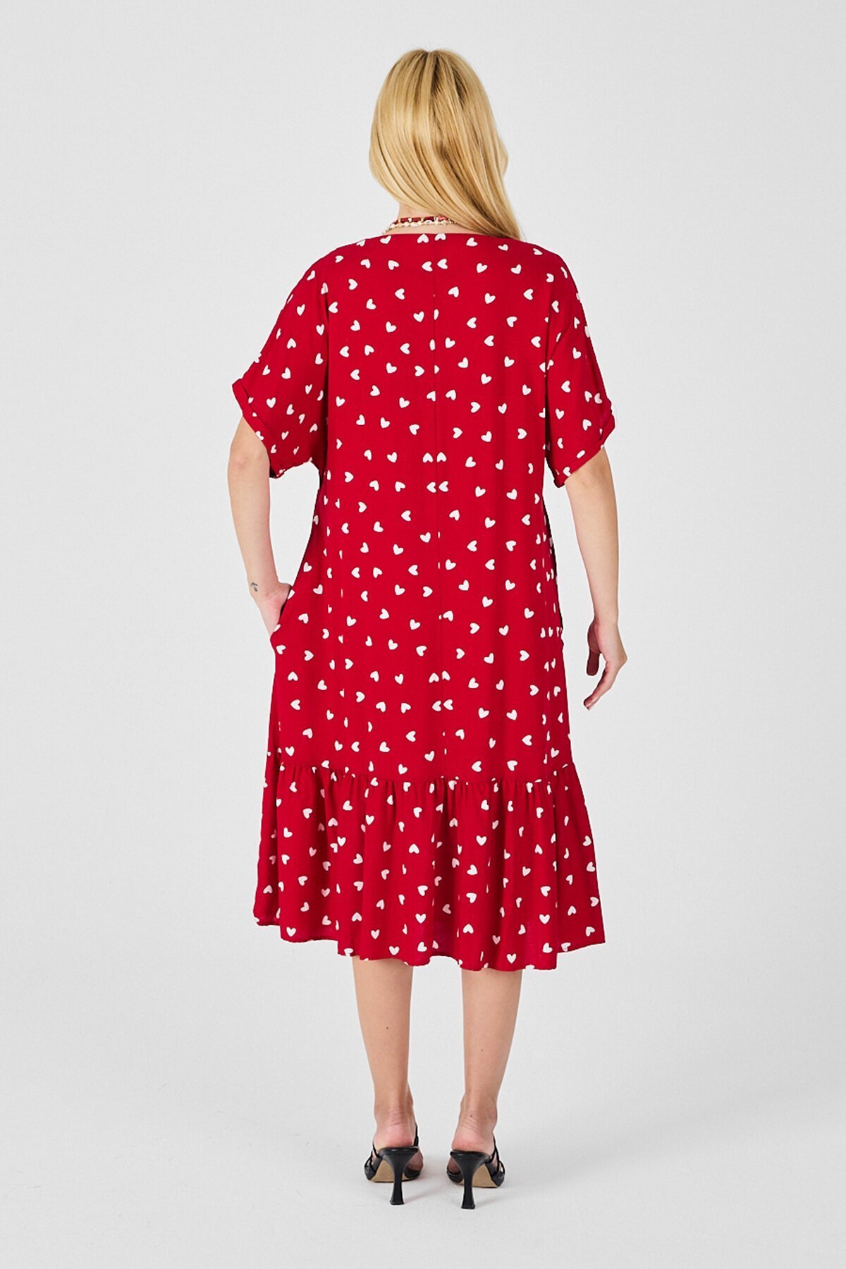 Kırmızı V Yaka Oversize Kesim Desenli Çift Cepli Volanlı Elbise