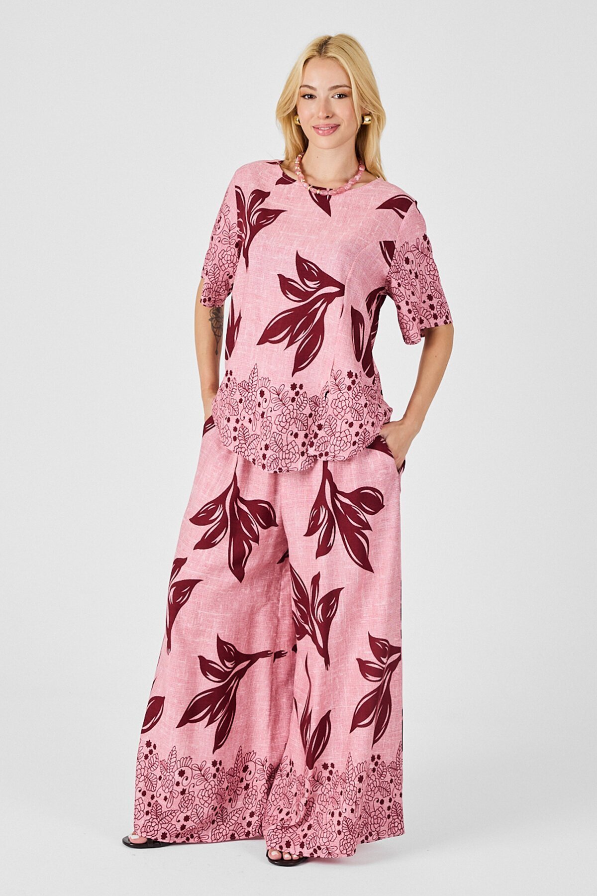 Mürdüm-Çiçek Yaprak Desenli Oversize Bluz Ve Bol Paça Pantolon Takım