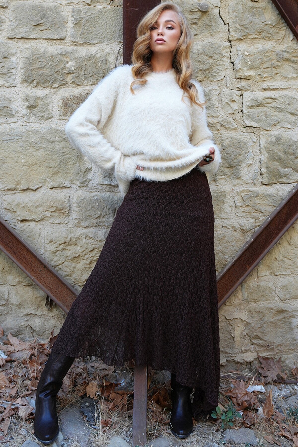 Asimetrik Kesim İçi Astarlı Dantel Etek