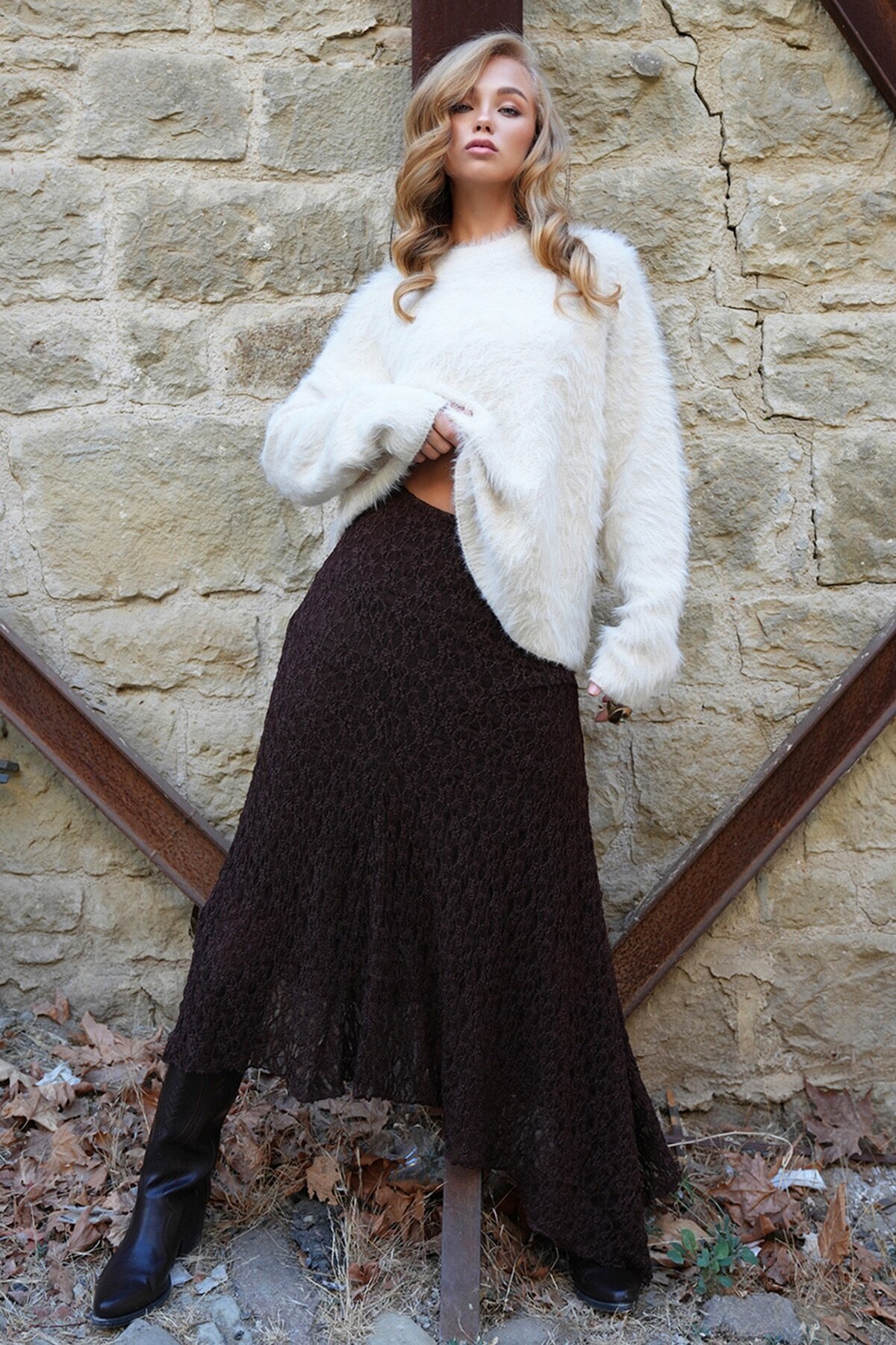 Asimetrik Kesim İçi Astarlı Dantel Etek