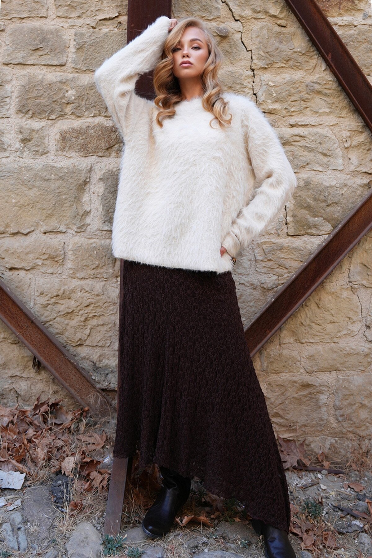 Asimetrik Kesim İçi Astarlı Dantel Etek