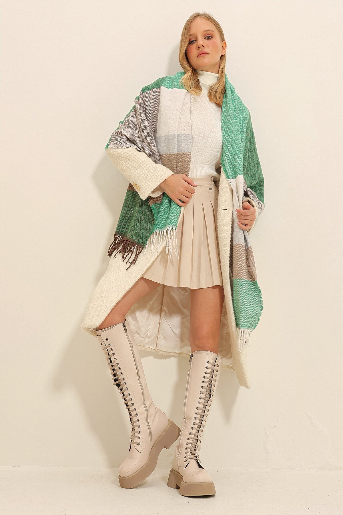 Yeşil Batik Desenli Bloklu Şal