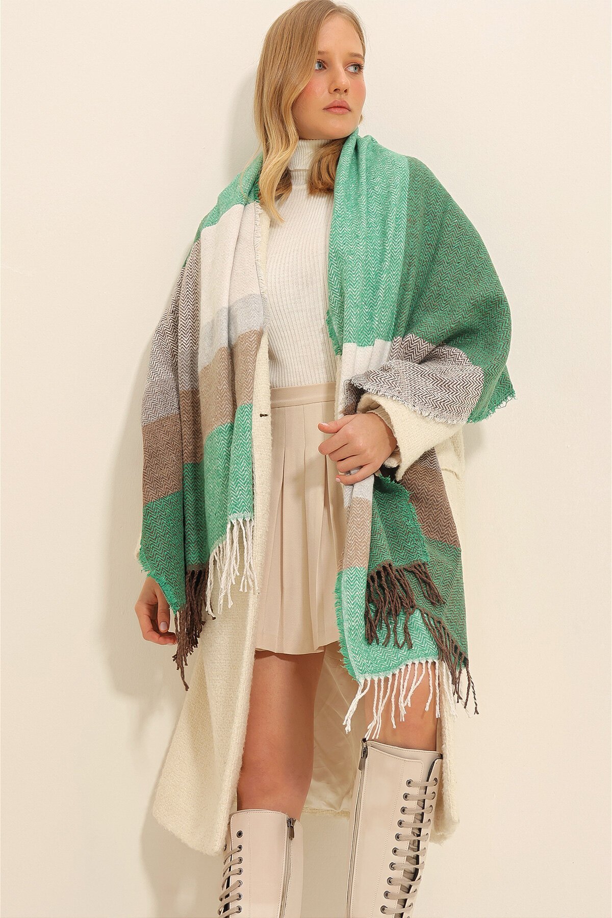 Yeşil Batik Desenli Bloklu Şal