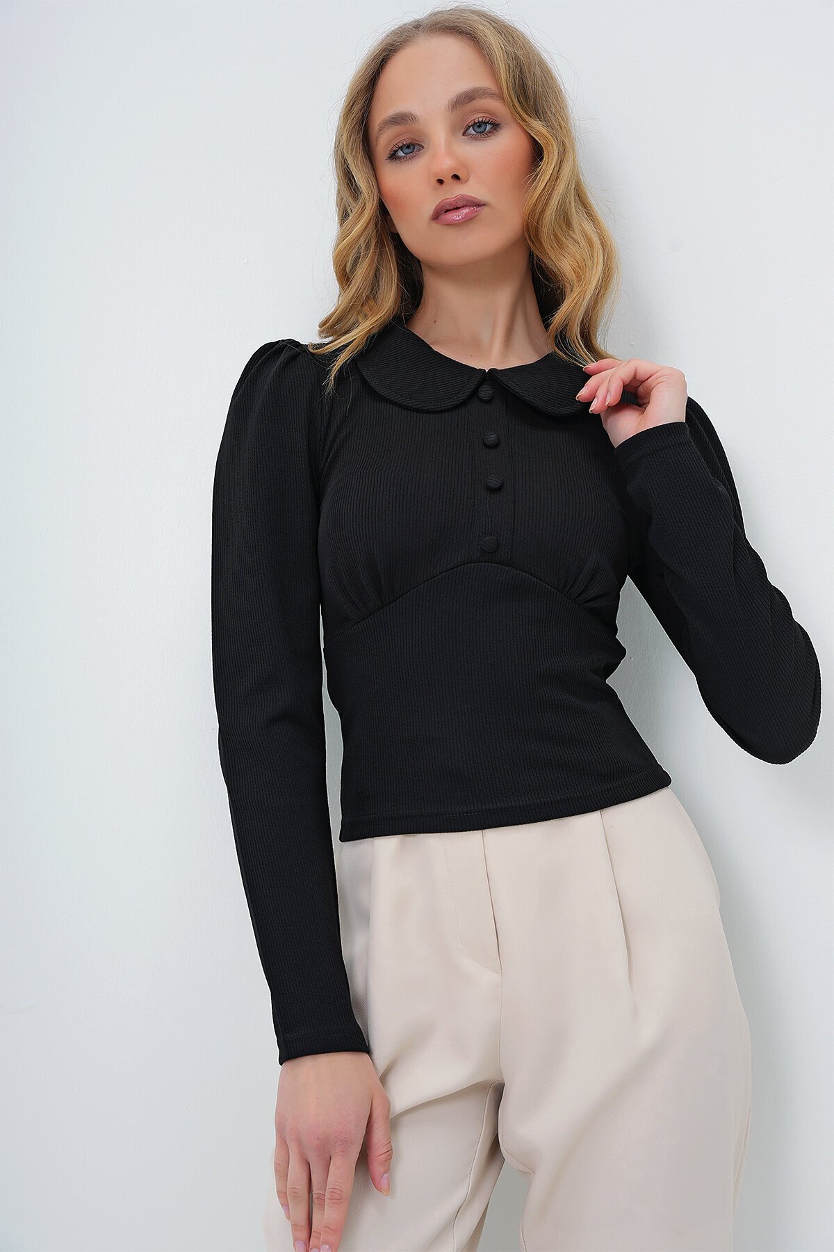 Bebe Yaka Düğme Detaylı Ottoban Bluz