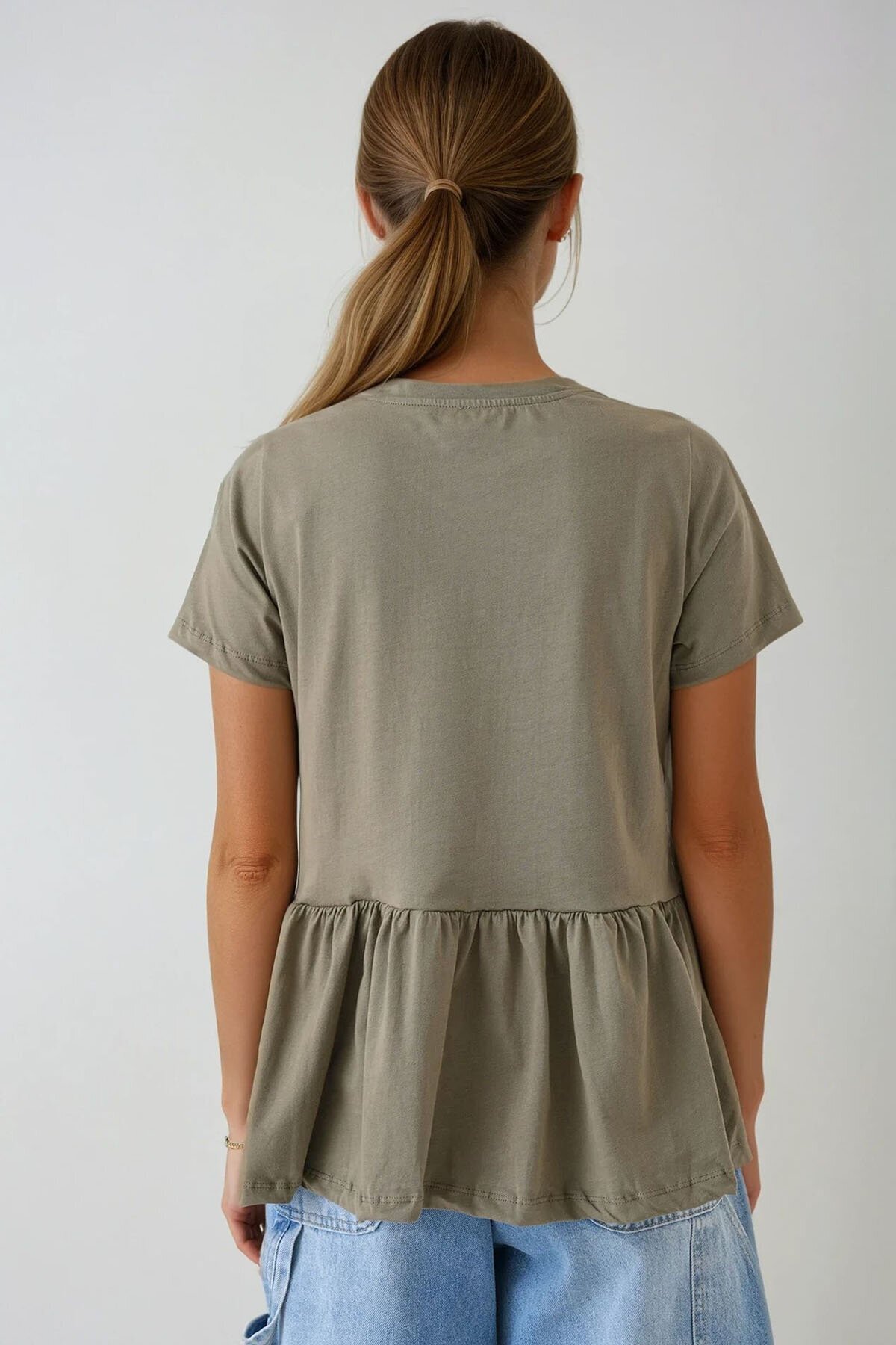Haki Bel Altı Volanlı Bisiklet Yaka Bluz