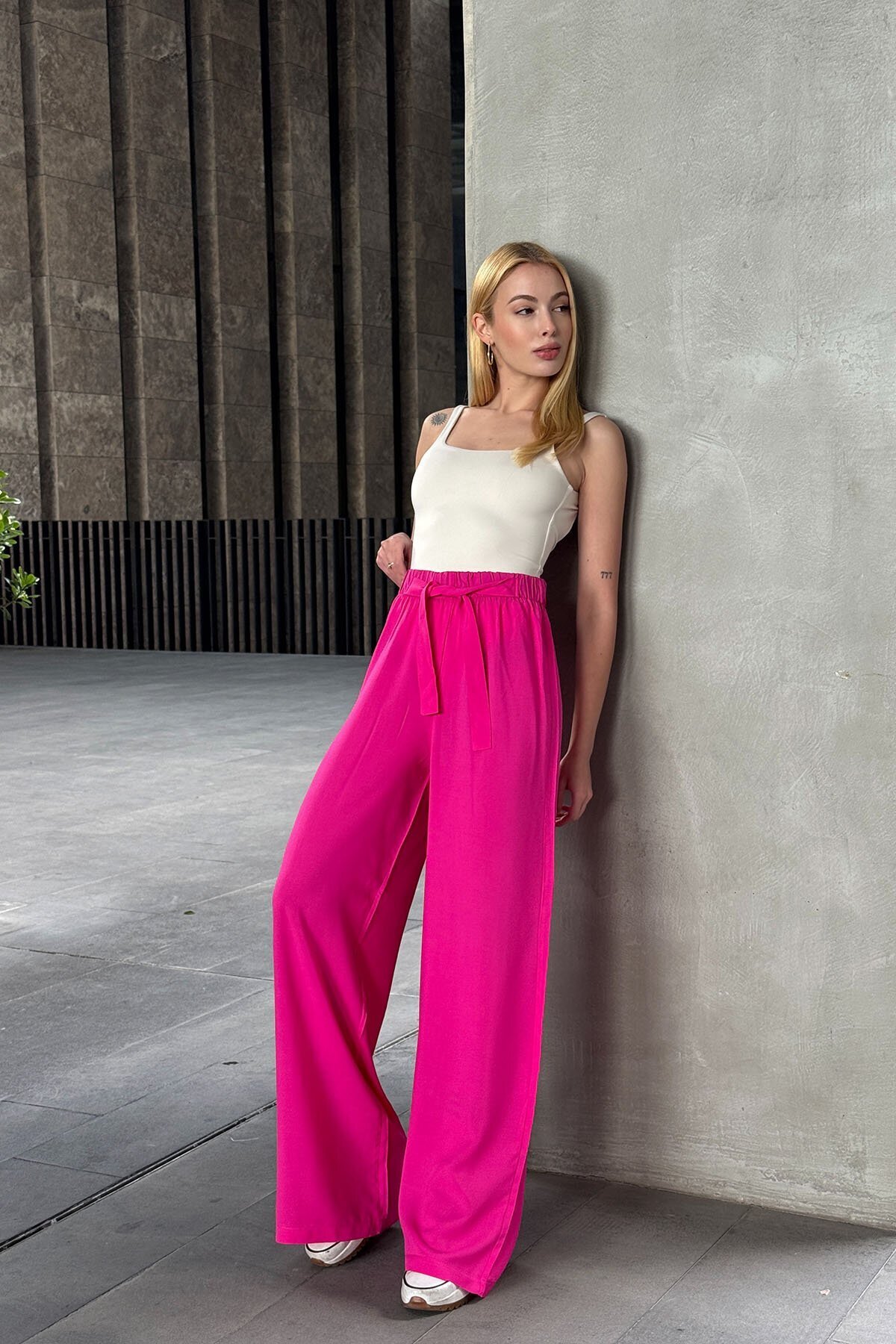 Fuşya Beli Lastikli Bağcıklı Yüksek Bel Bol Paça Pantolon