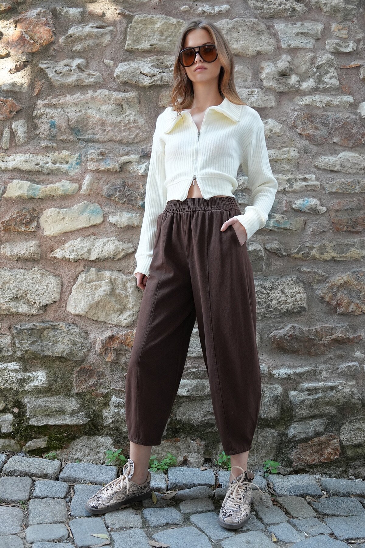 Beli Lastikli Balon Kesim Gabardin Pantolon