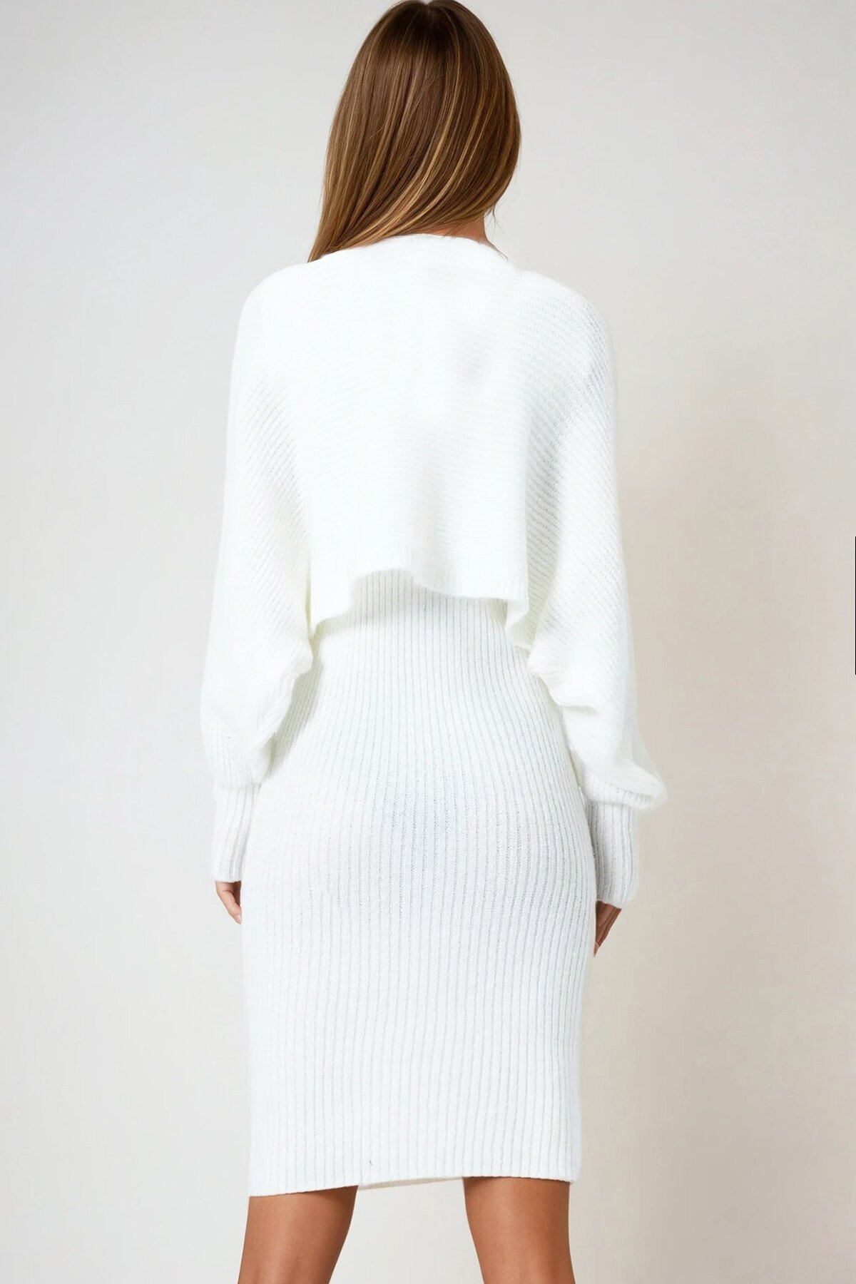 Düğme Kapamalı Crop Hırka ve Ön Arka V Yaka Fitilli Triko Elbise Takım