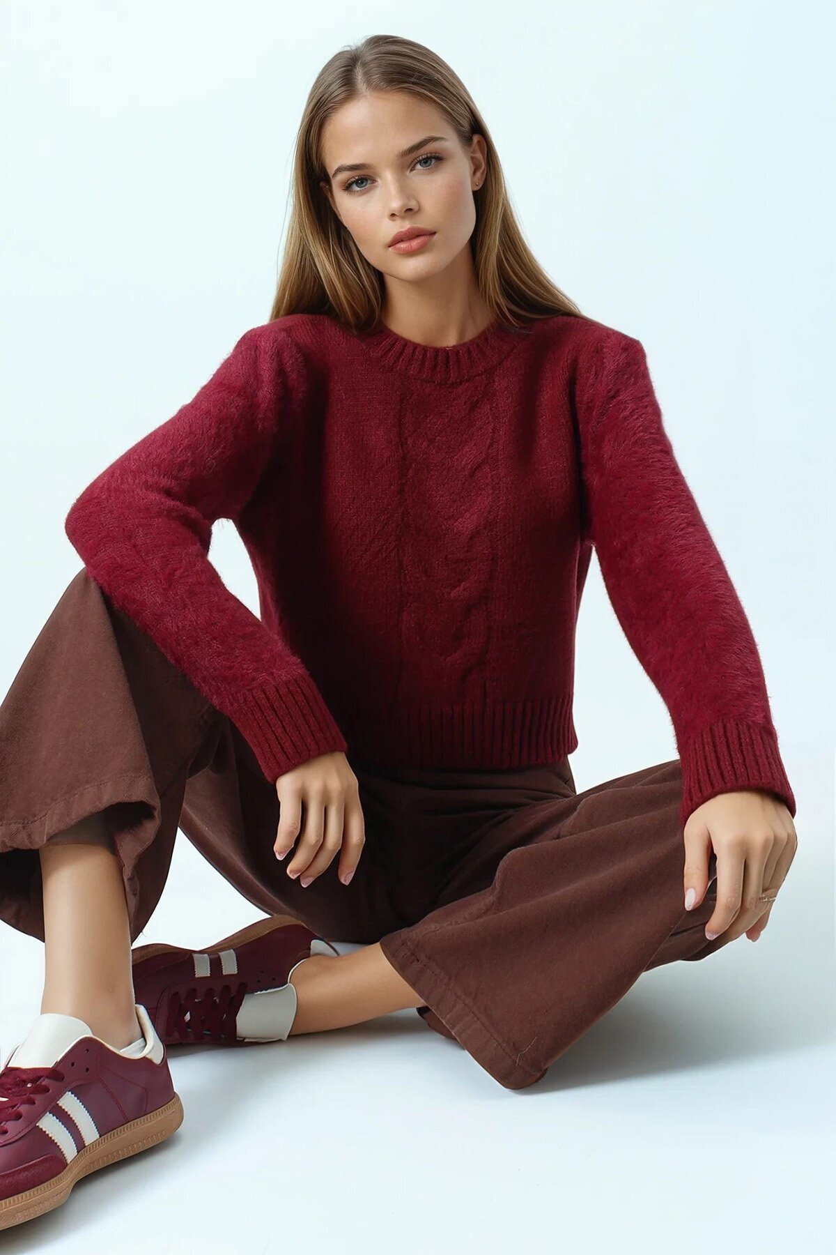 Bisiklet Yaka Bel Ve Kolları Ribana Detaylı Püsküllü Triko Kazak