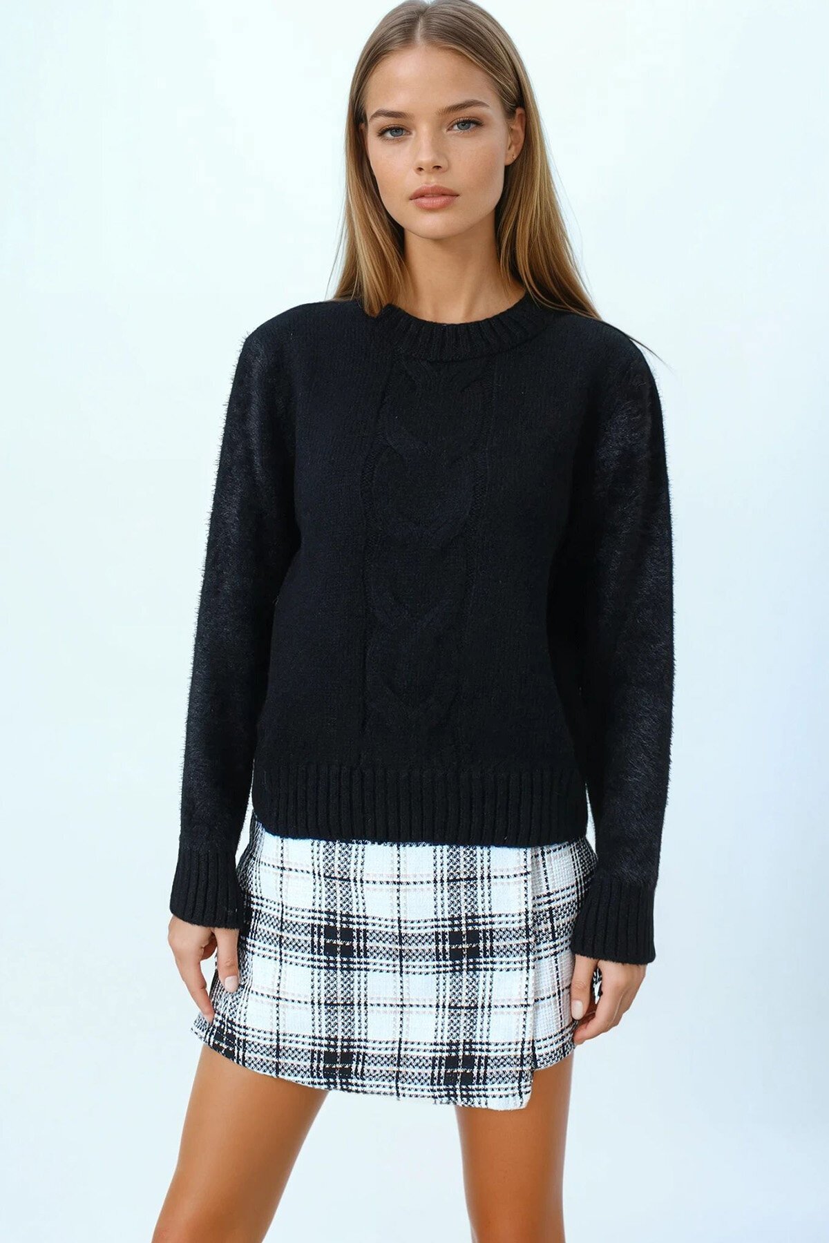 Bisiklet Yaka Bel Ve Kolları Ribana Detaylı Püsküllü Triko Kazak