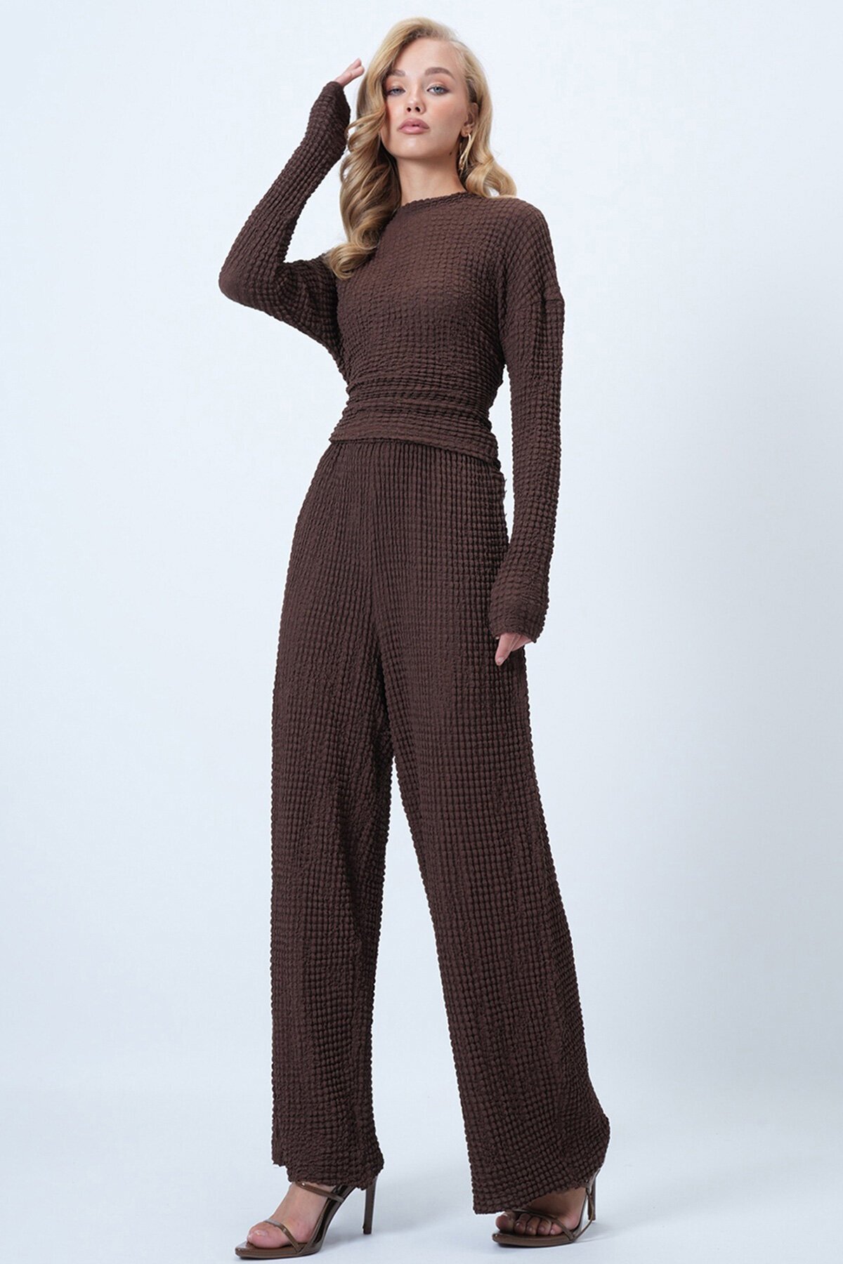 Bisiklet Yaka Beli Büzgülü Bürümcük Bluz Ve Pantolon Takım