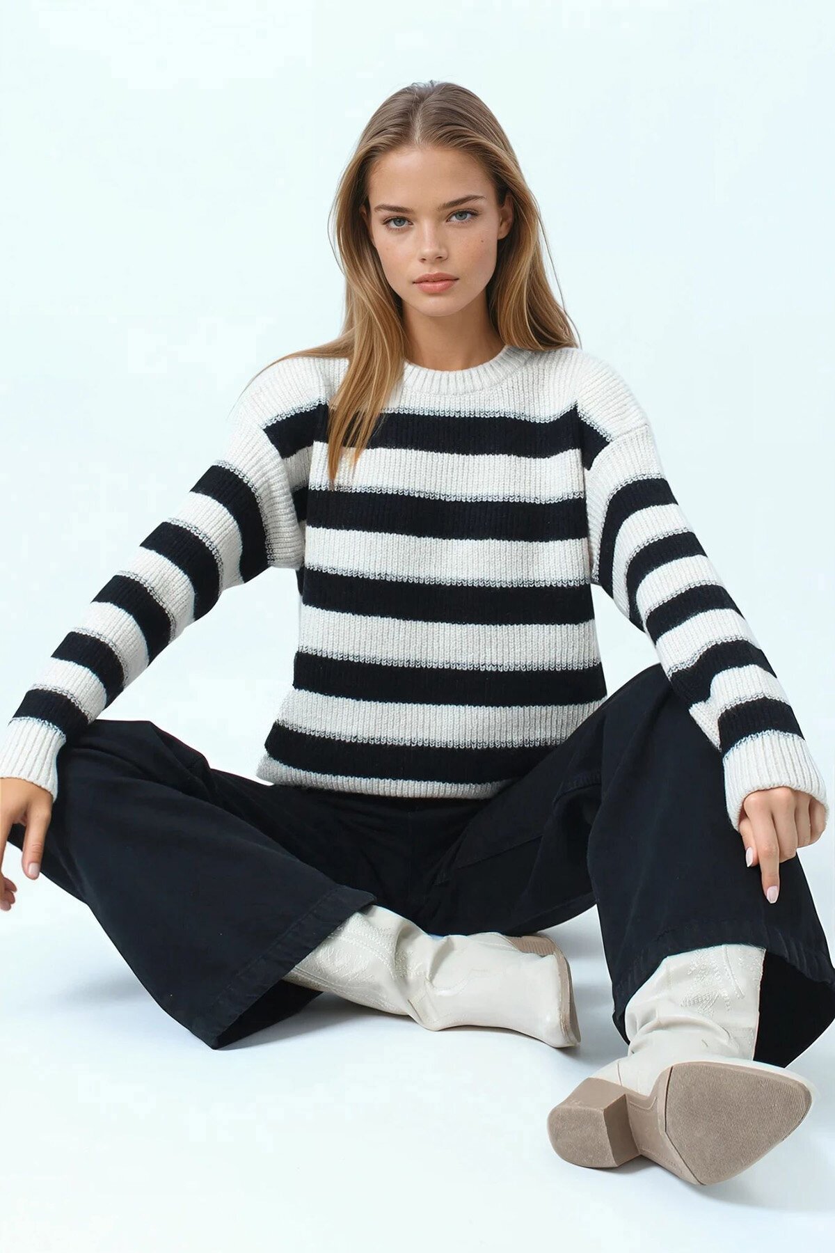 Bisiklet Yaka Çizgili Triko Kazak