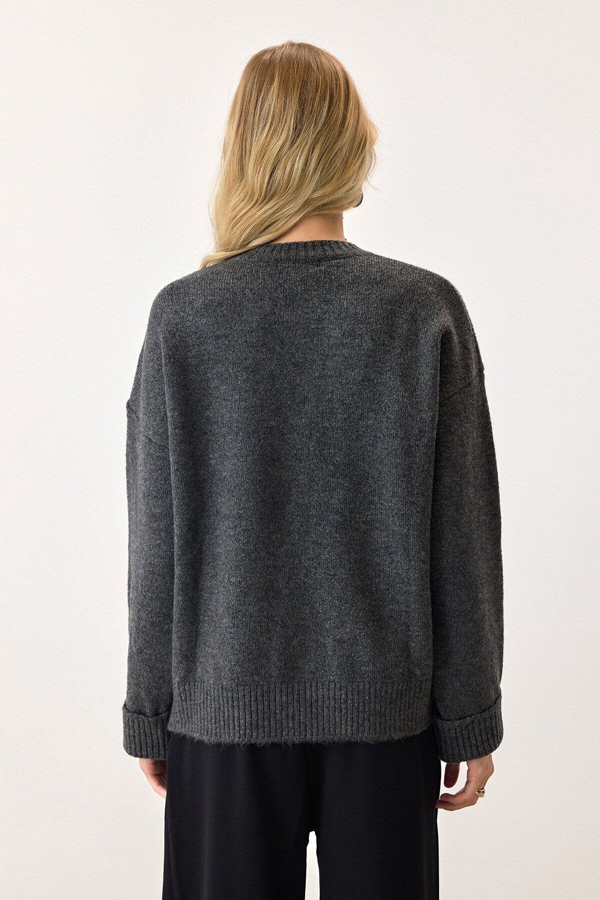 Antrasit Bisiklet Yaka Düşük Omuzlu Triko Kazak