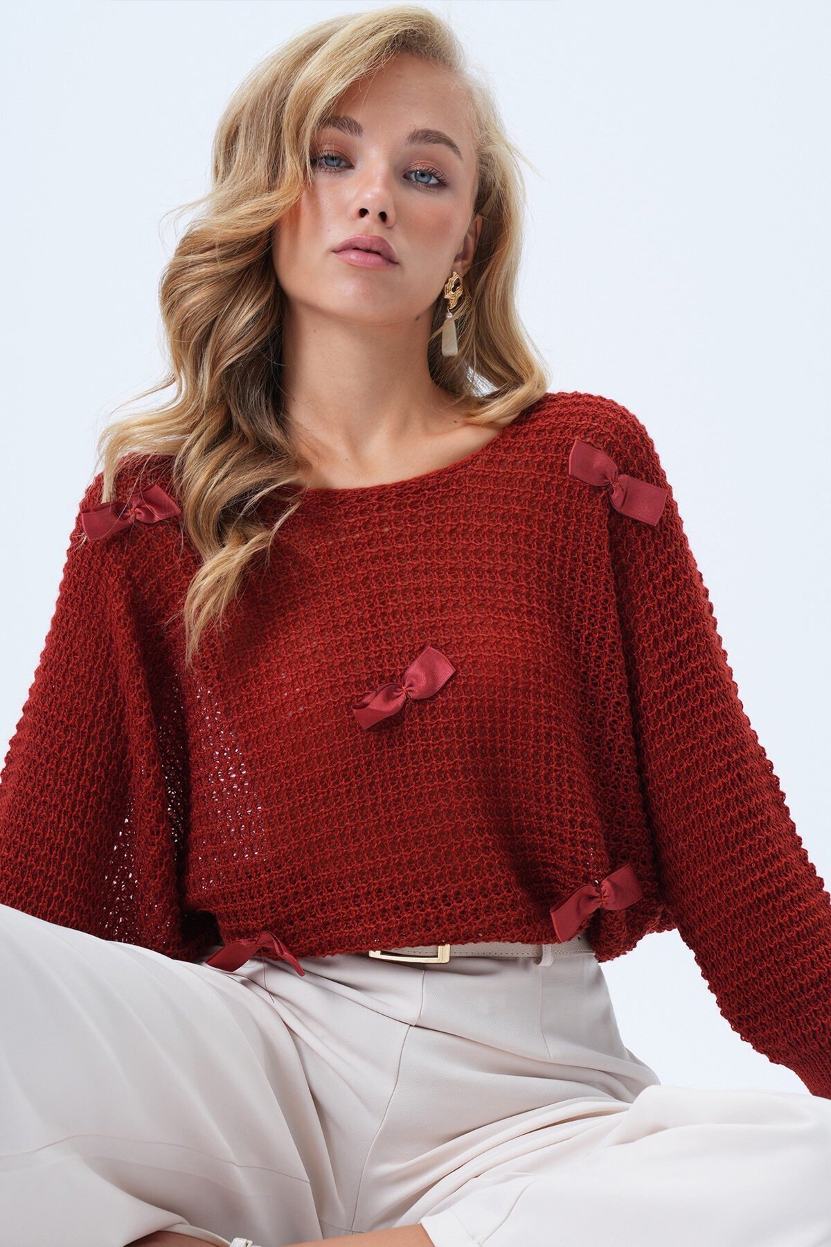 Bisiklet Yaka Fiyonk Detaylı Triko Bluz