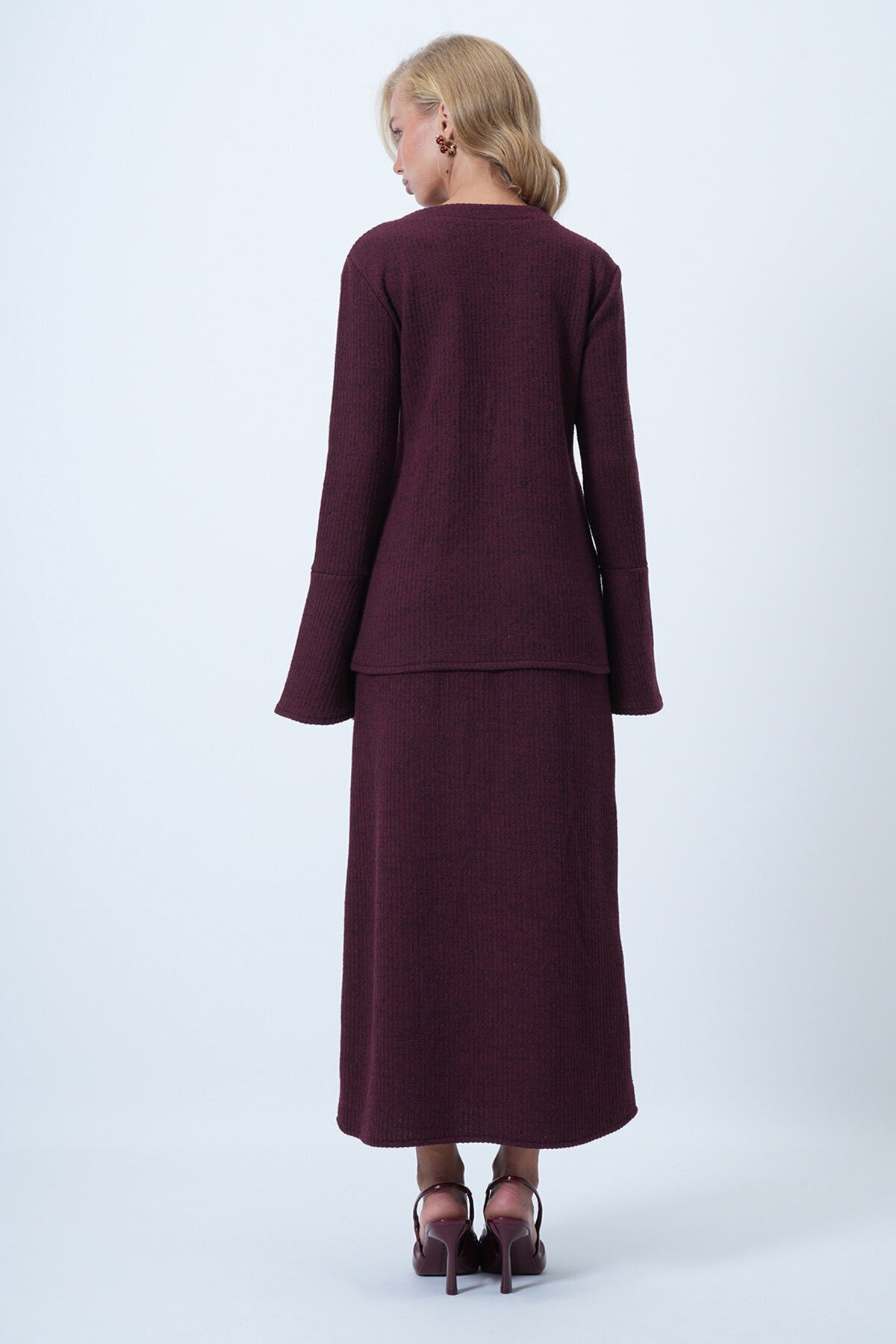 Bisiklet Yaka Gold Düğme Detaylı Cepli Örme Bluz Ve Yırtmaçlı Midiboy Etek Takım