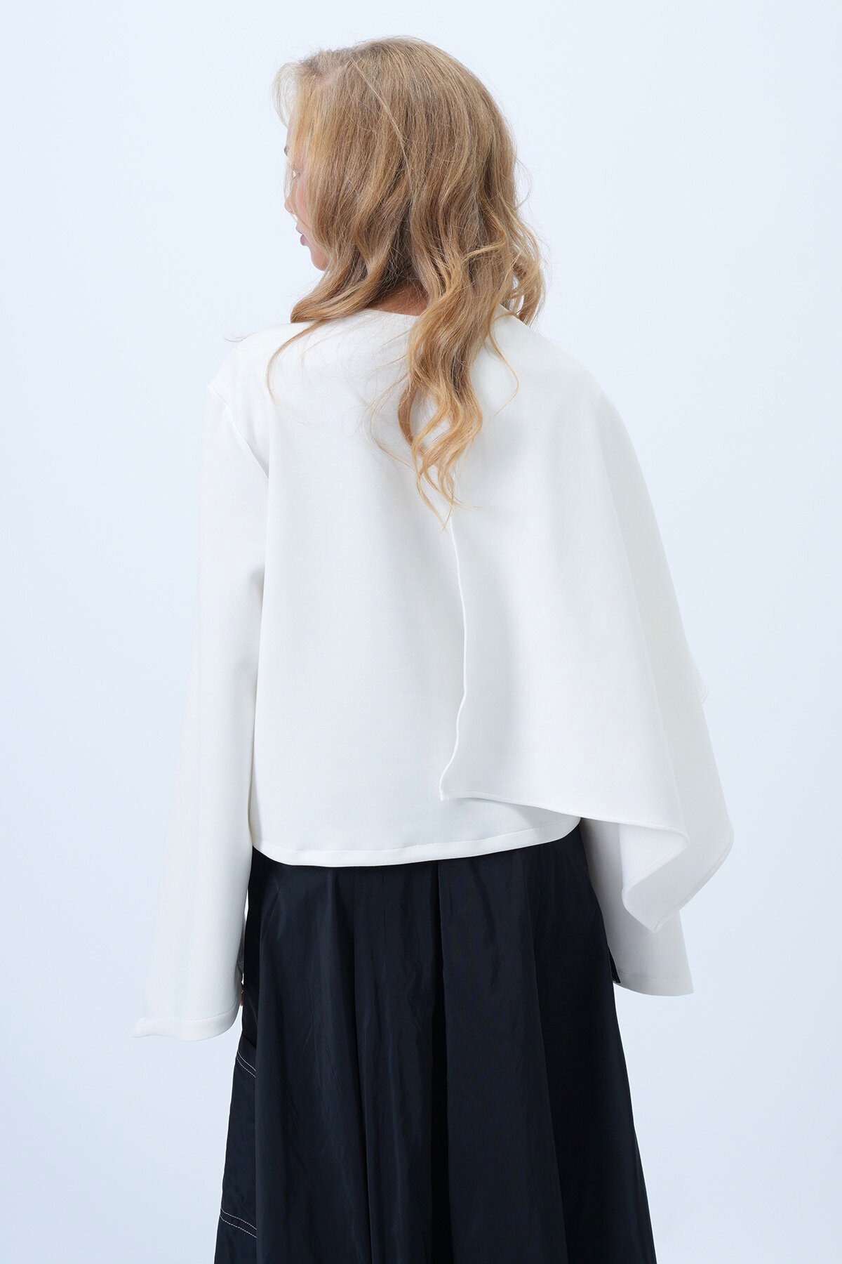 Bisiklet Yaka Kendinden Şal Detaylı Geniş Kesim Tasarım Bluz