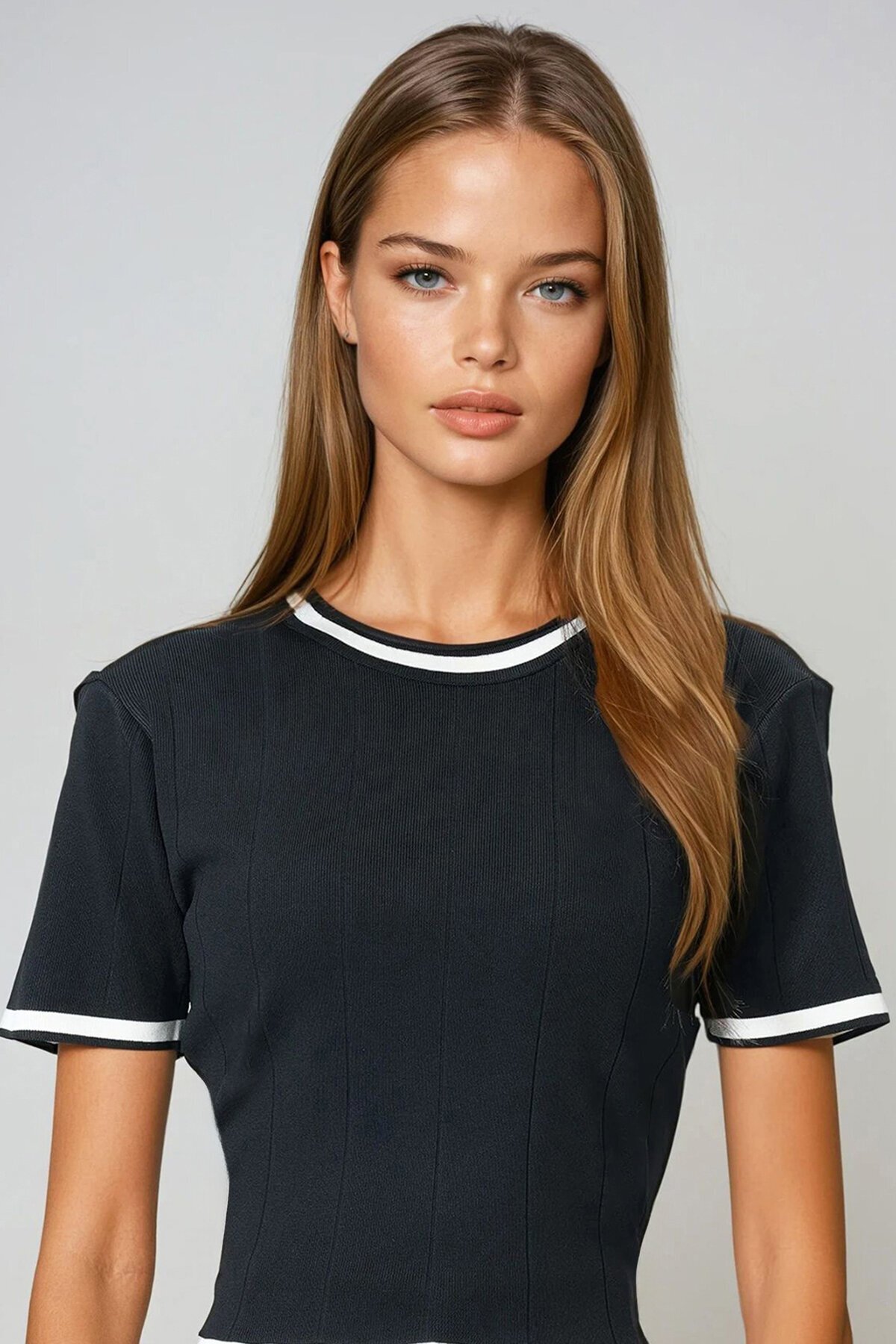 Bisiklet Yaka Kısa Kollu Triko Bluz