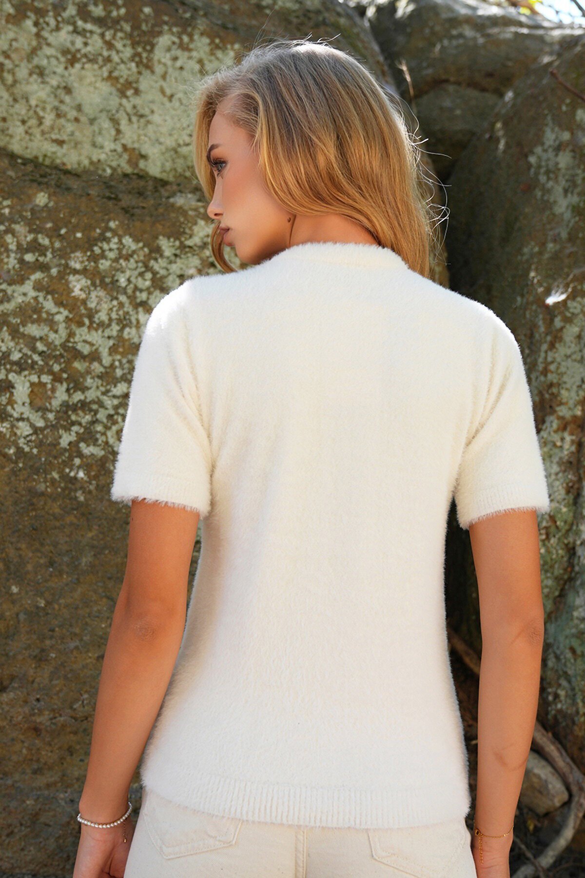 Bisiklet Yaka Önü Düğmeli Bisiklet Yaka Tüylü Triko Hırka