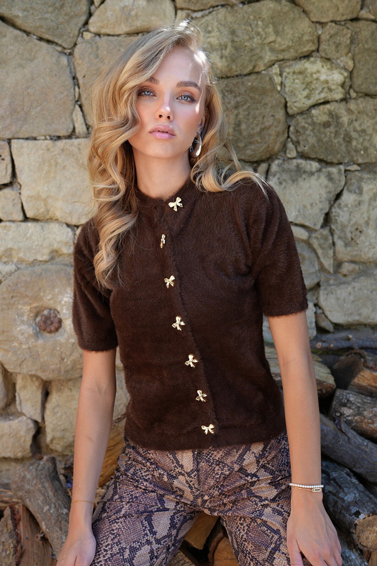 Bisiklet Yaka Önü Düğmeli Bisiklet Yaka Tüylü Triko Hırka