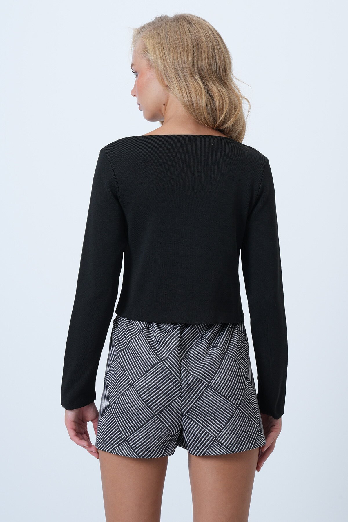 Bisiklet Yaka Önü Düğmeli Triko Bluz