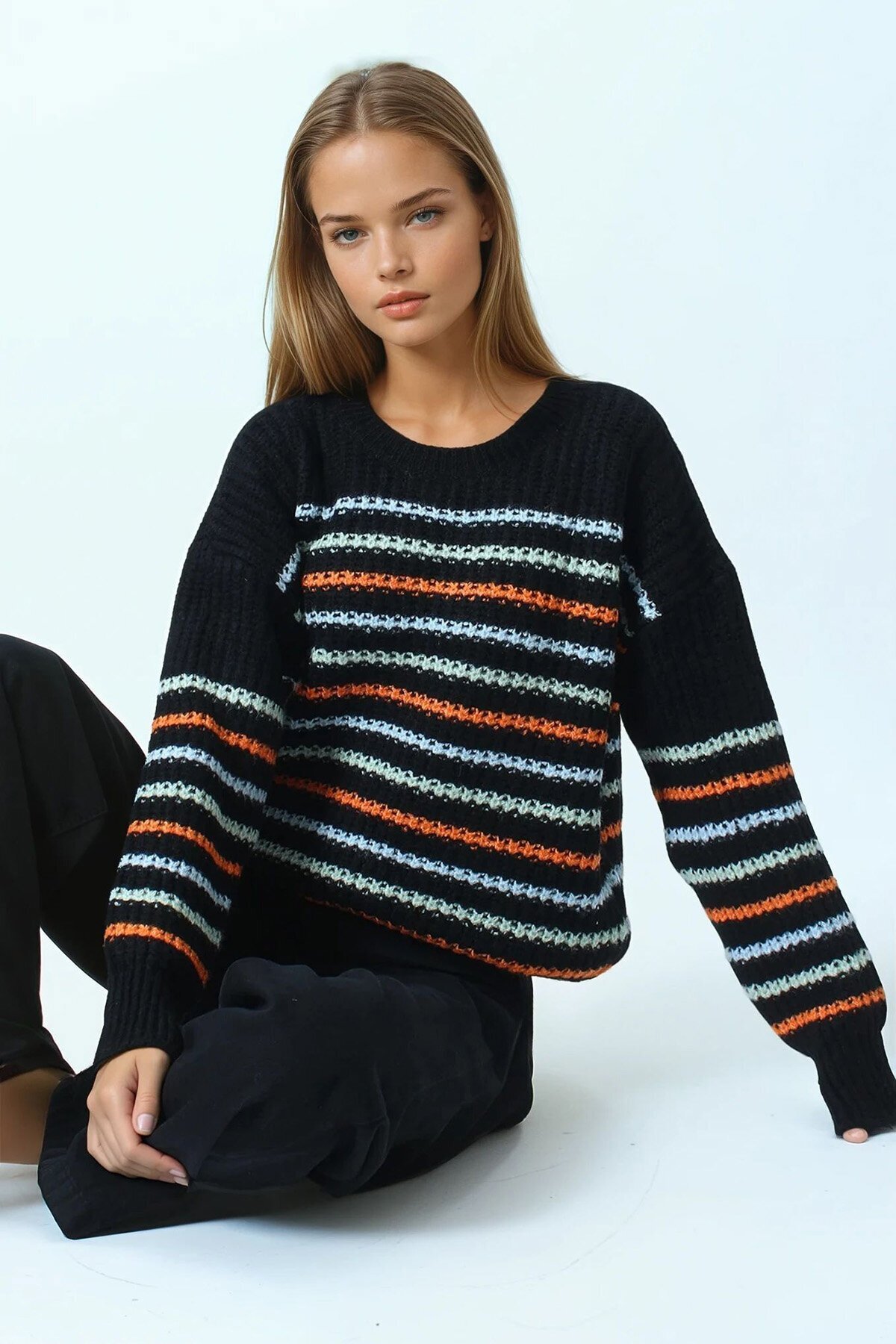 Bisiklet Yaka Örgü Detaylı Çizgili Triko Kazak