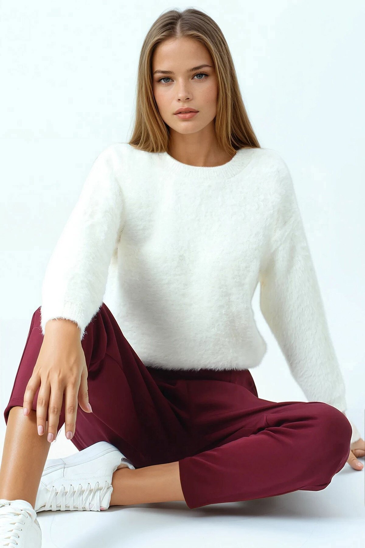 Bisiklet Yaka Püsküllü Triko Kazak