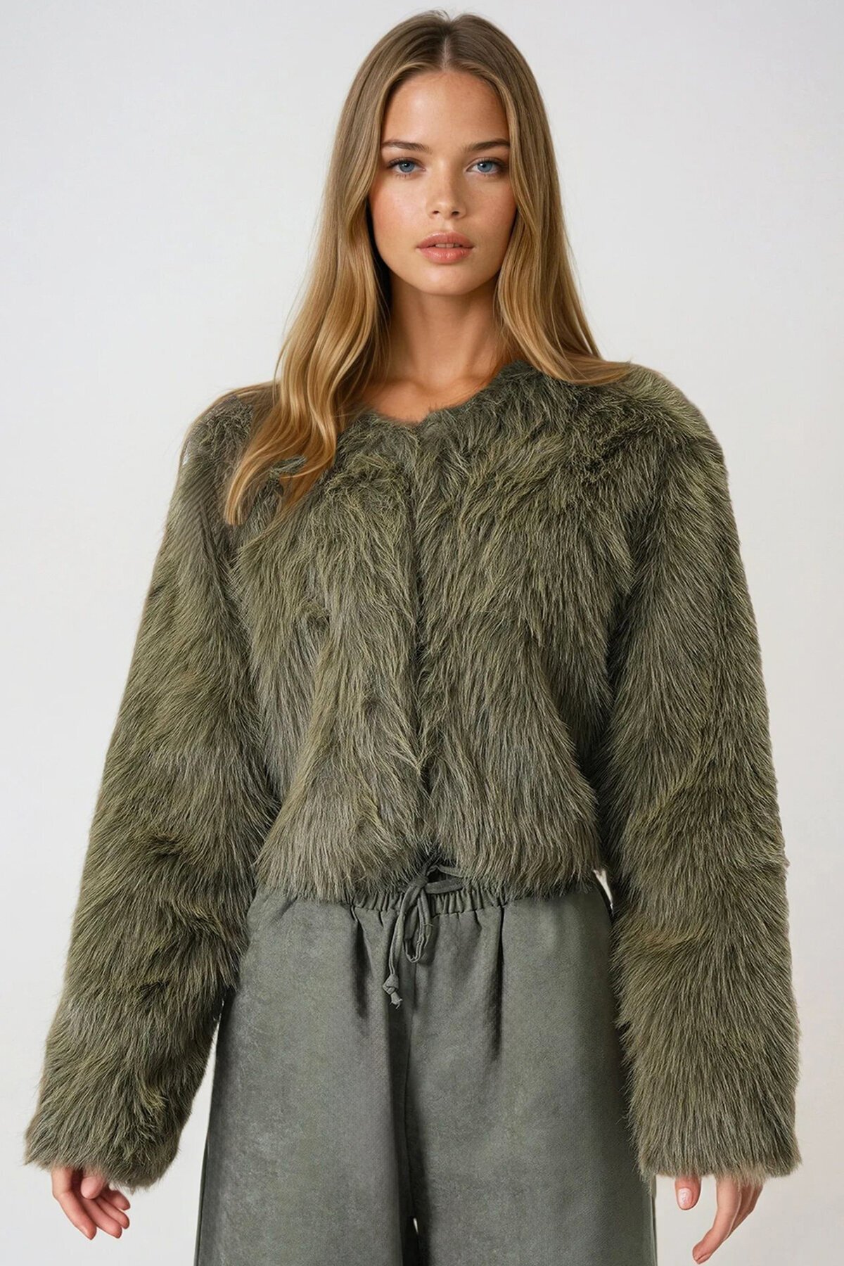 Çağla Yeşili Agraflı Astarlı Püsküllü Crop Kürk Ceket