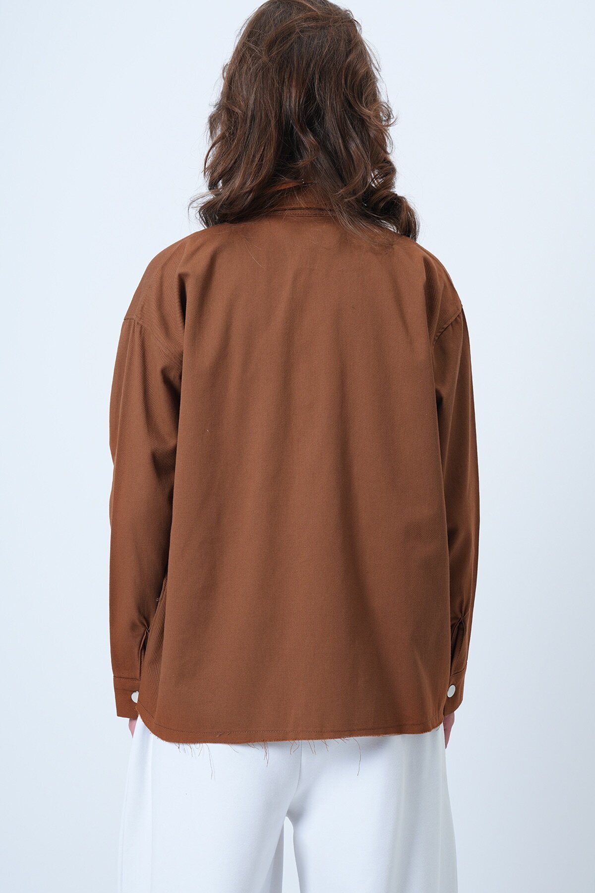 Çift Cepli Çıt Çıt Kapamalı Oversize Gömlek Gabardin Ceket