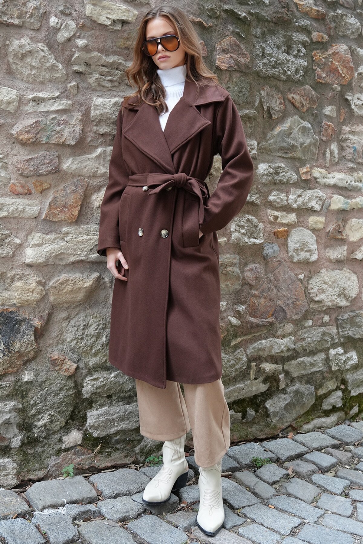 Çift Cepli İçi Astarlı Kruvaze Yaka Uzun Kaşe Palto