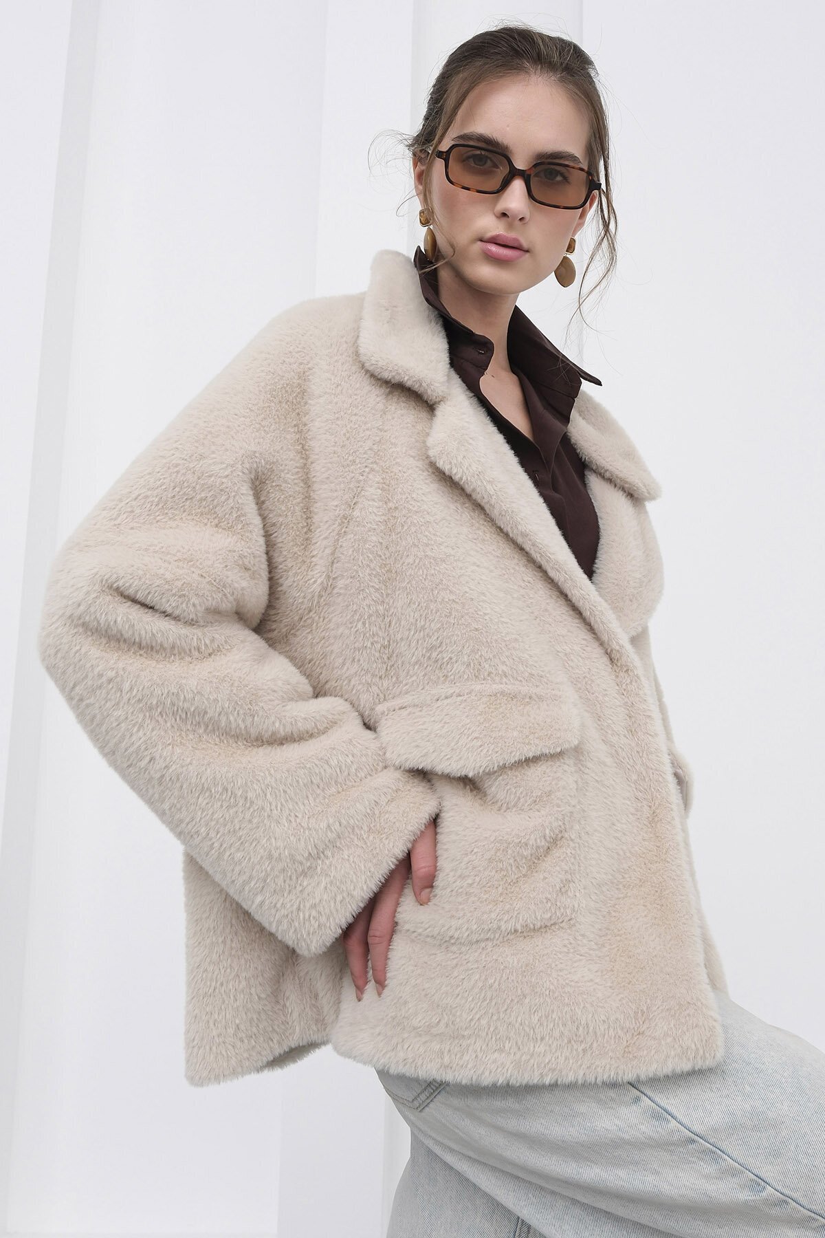 Çift Cepli Kruvaze Yaka Yumoş Ceket