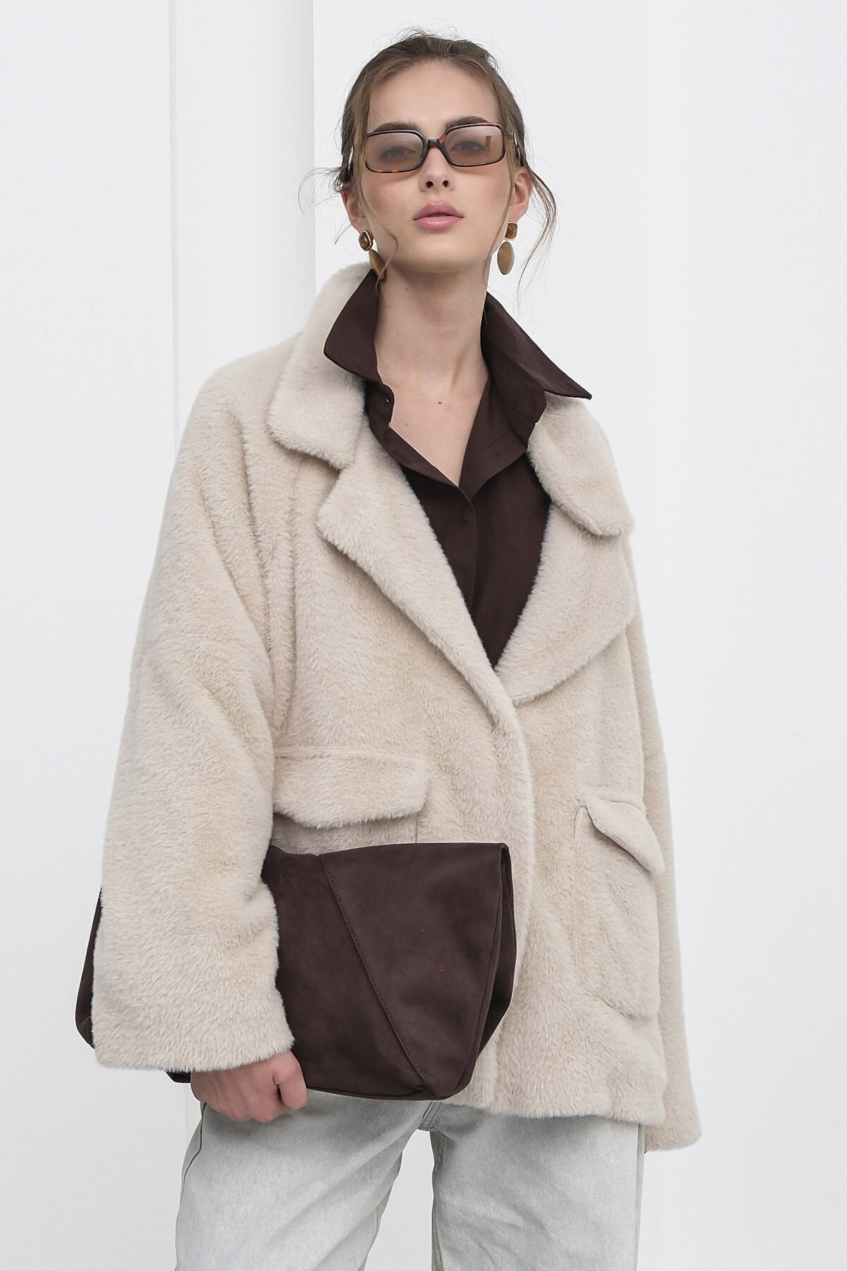 Çift Cepli Kruvaze Yaka Yumoş Ceket