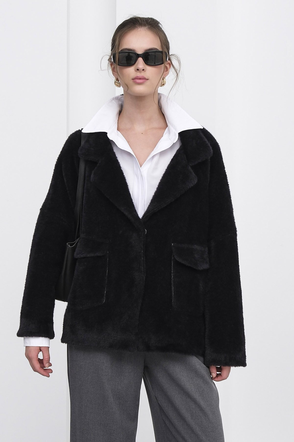 Çift Cepli Kruvaze Yaka Yumoş Ceket