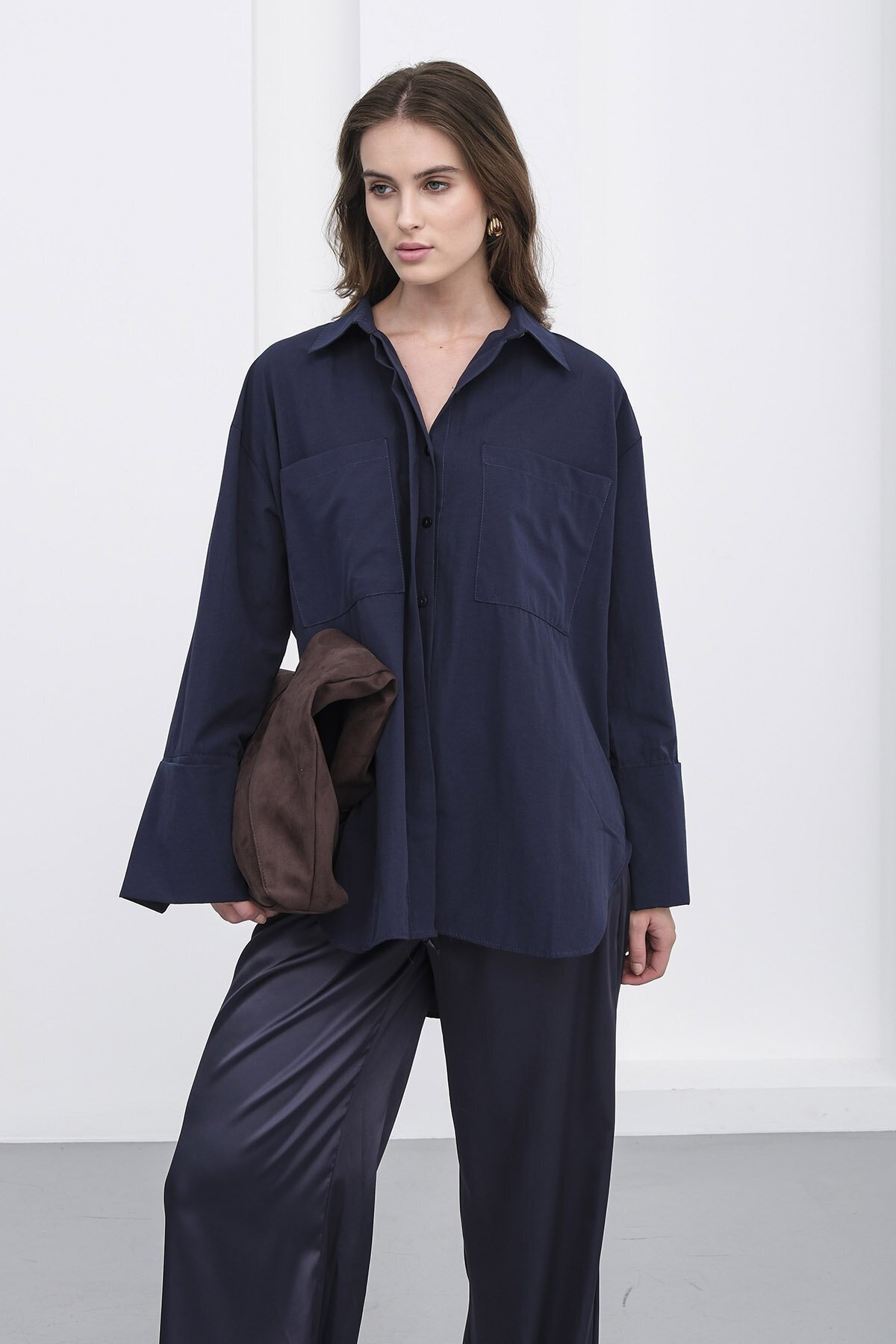 Çift Cepli Oversize Basic Gömlek