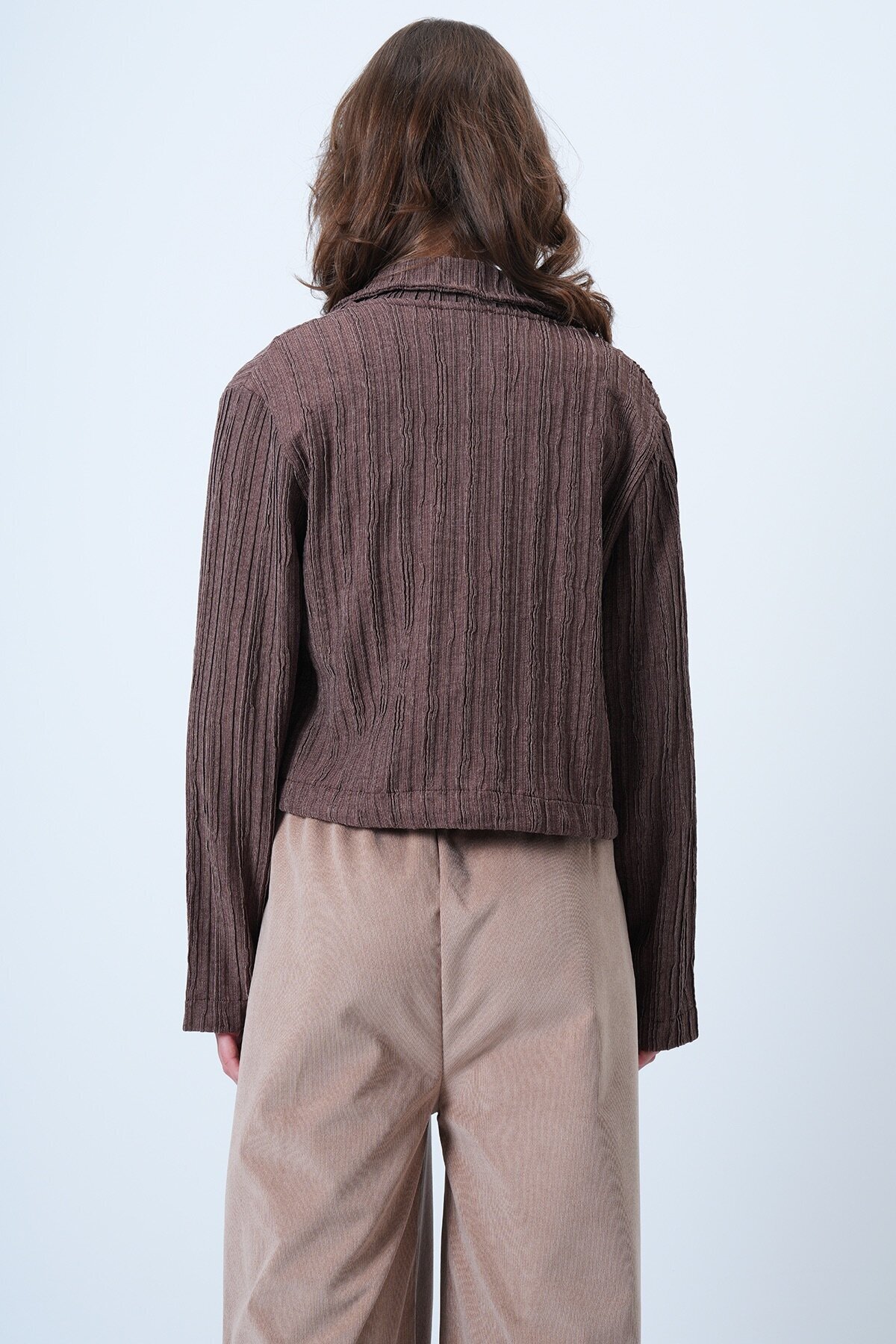 Çift Düğmeli Derin V Yaka Dokulu Crop Ceket