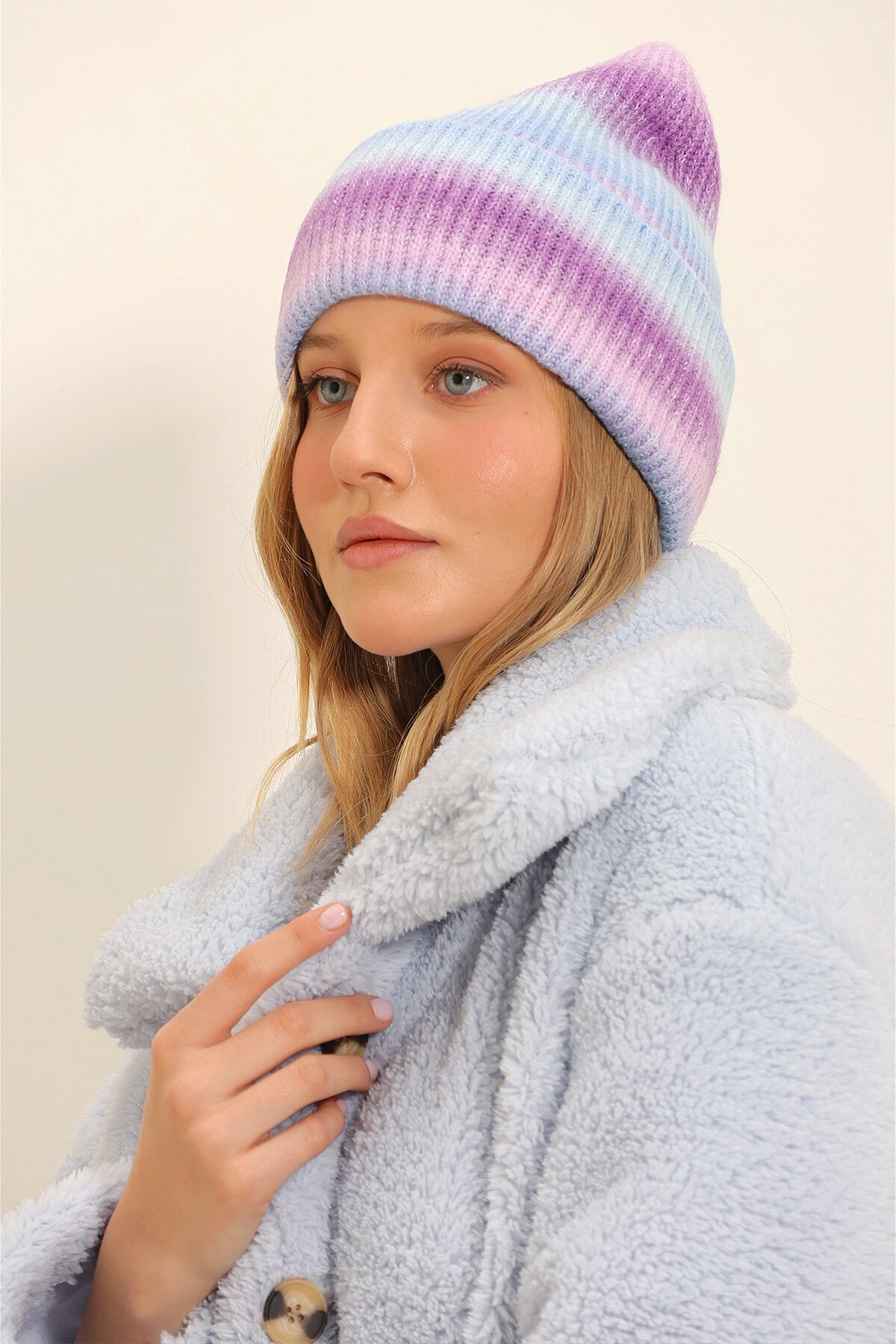 Lila Çizgili Batik Desenli Şapka