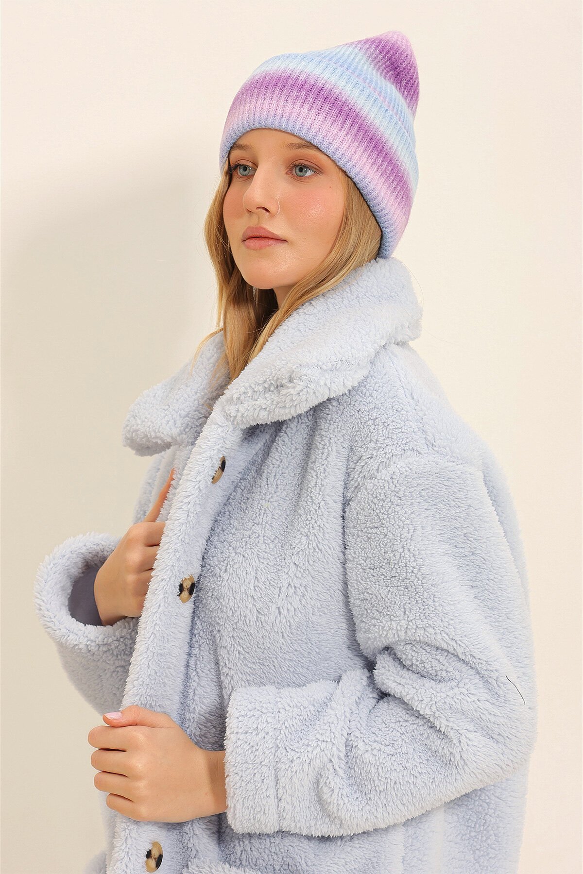 Lila Çizgili Batik Desenli Şapka