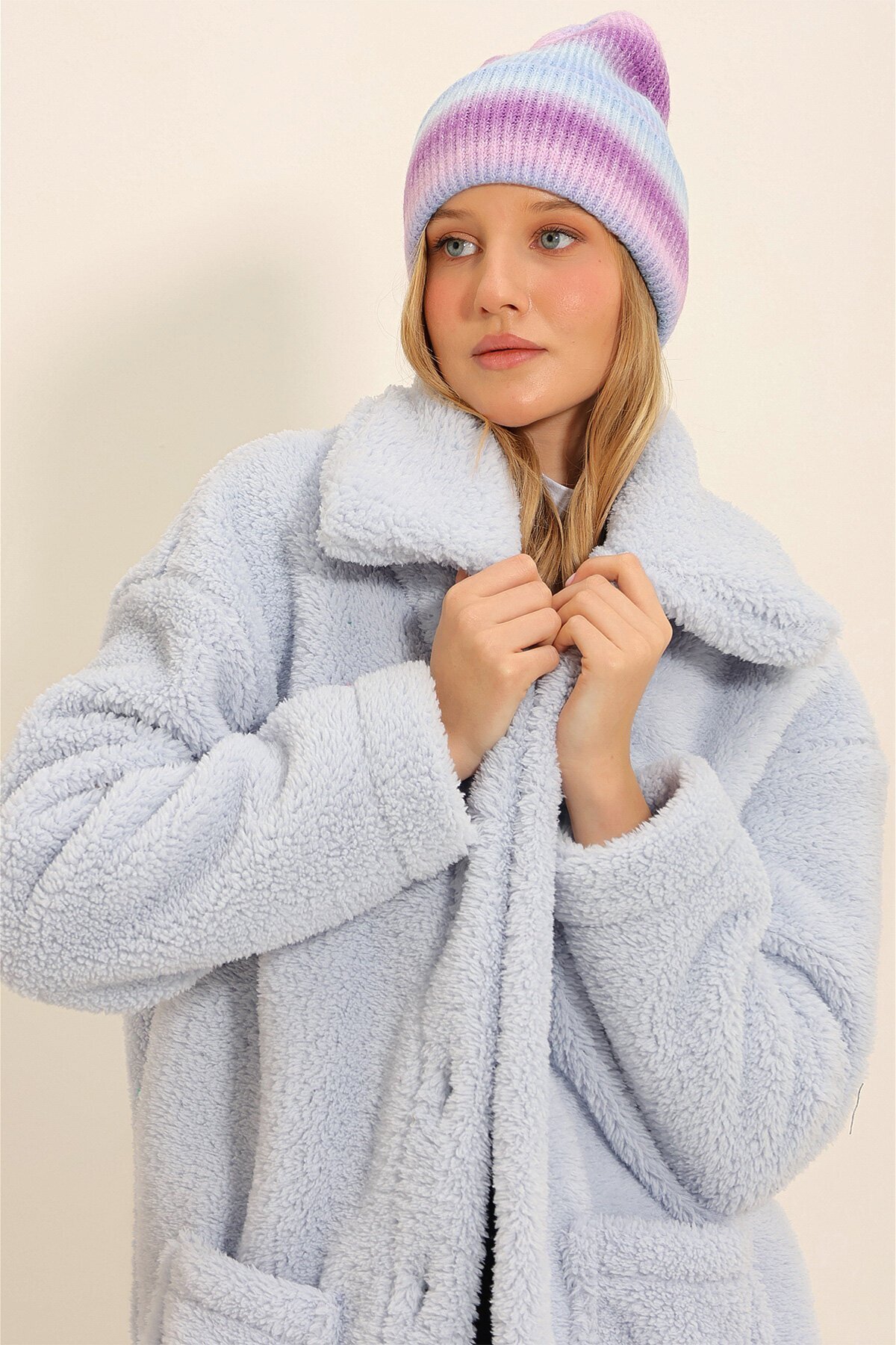 Lila Çizgili Batik Desenli Şapka