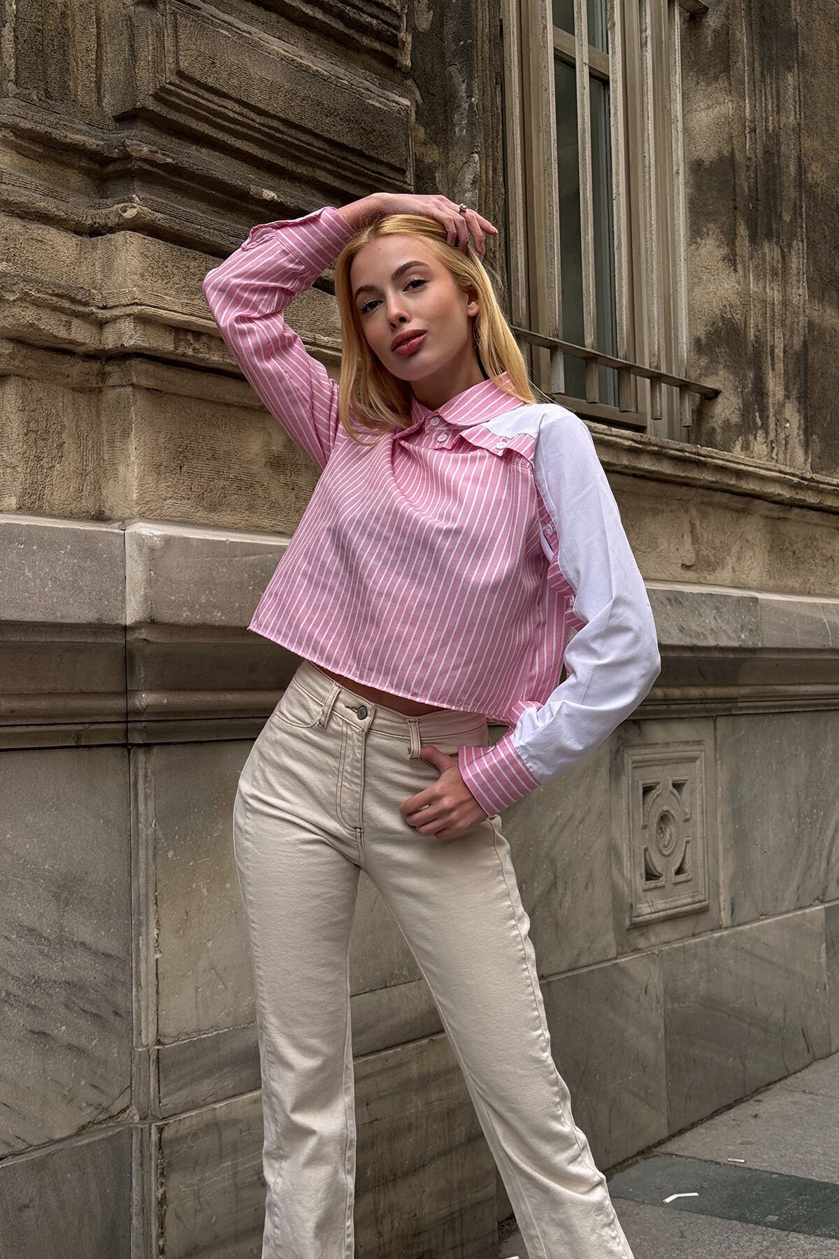 Pembe Çizgili Kontrast Uzun Kollu Asimetrik Düğme Detaylı Crop Gömlek