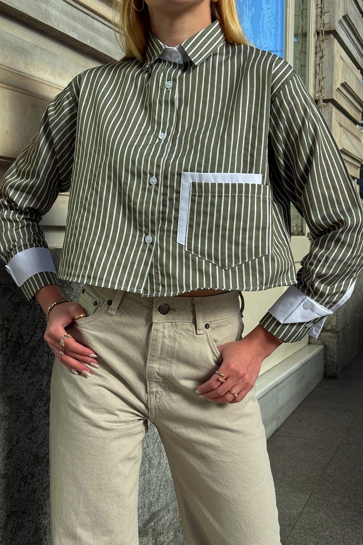 Yeşil Çizgili Oversize Uzun Kollu Düğmeli Manşet Crop Gömlek