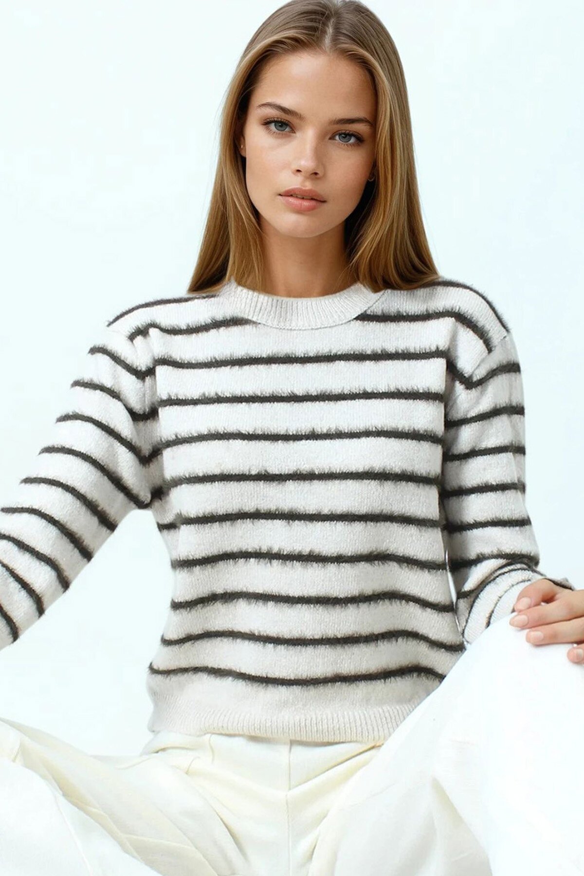 Çizgili Tüylü Dokulu Bisiklet Yaka Triko Kazak