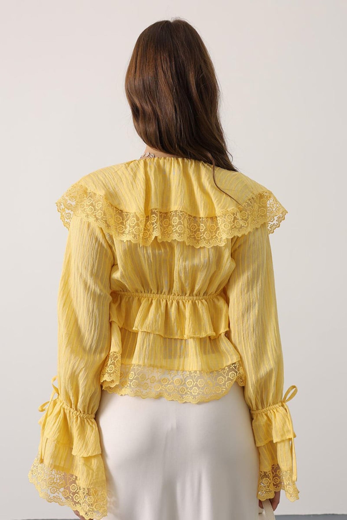 Dantelli Fırfırlı Bohem Bluz