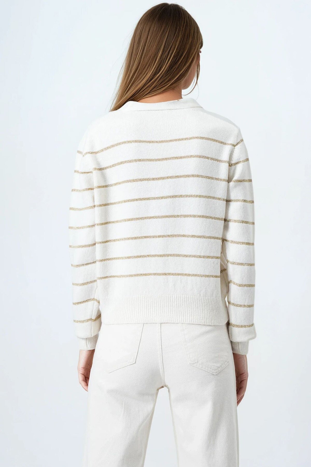 Derin V Yaka Düğmeli Çizgili Triko Hırka