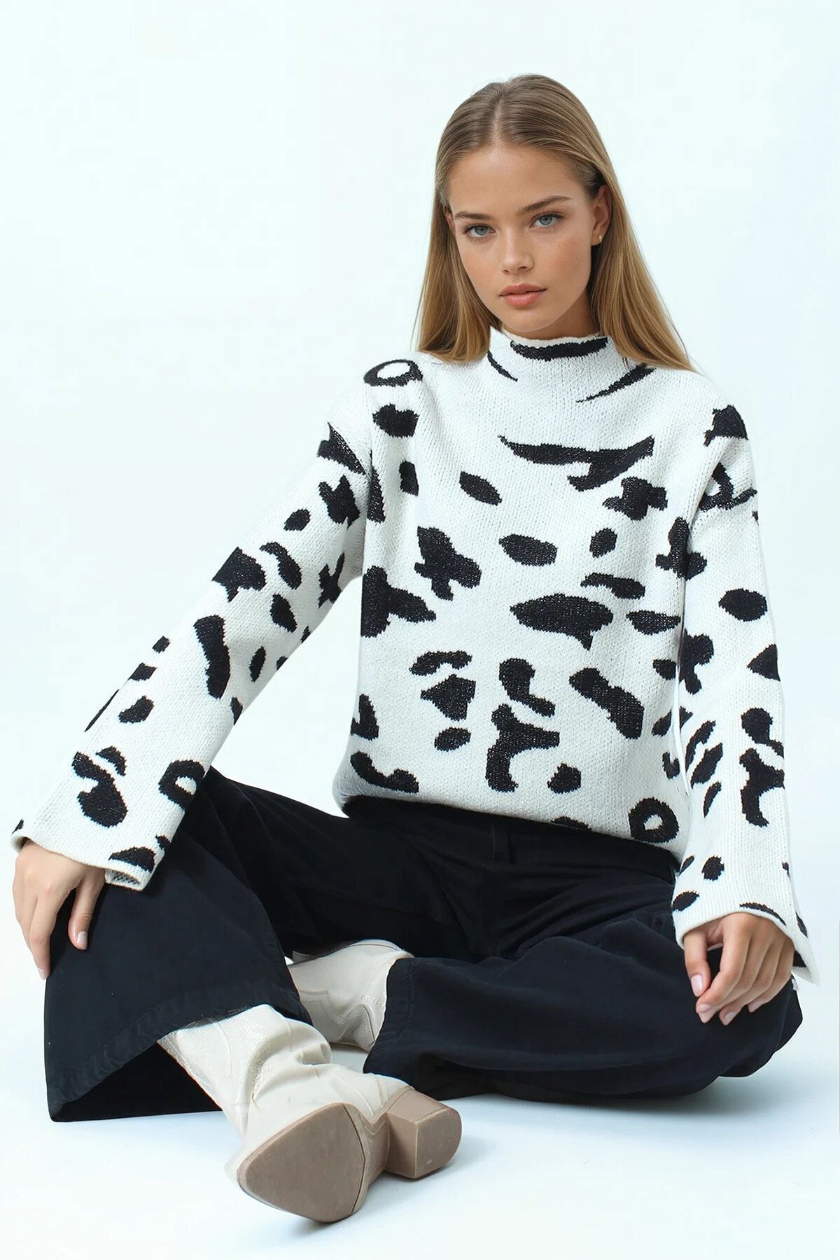 Desenli Yarım Balıkçı Yaka Triko Kazak