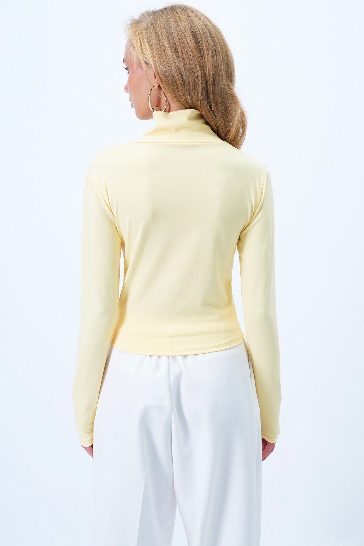 Dik Yaka Basic Sandy Bluz