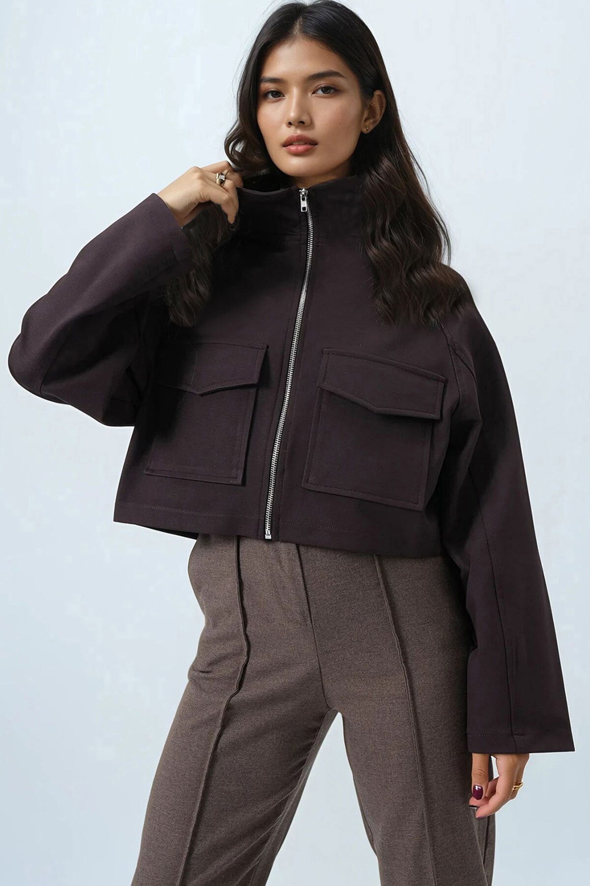 Dik Yaka Çift Cepli Reglan Kol Ceket